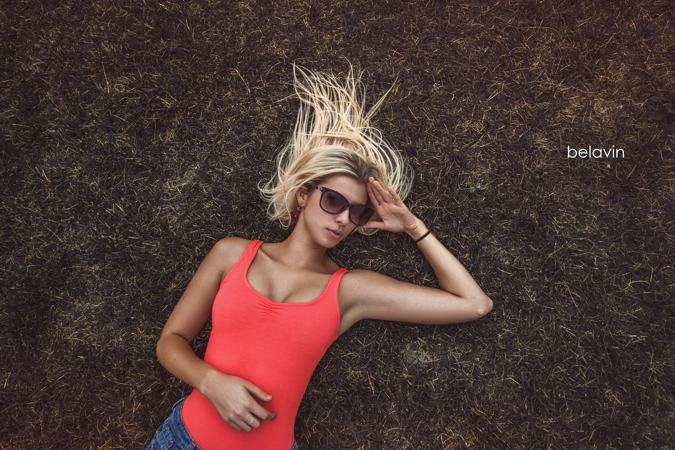 Women Blonde Sunglasses Hands On Head Grass Portrait Alexander Belavin Armpits Red Tank Top 2560x1707