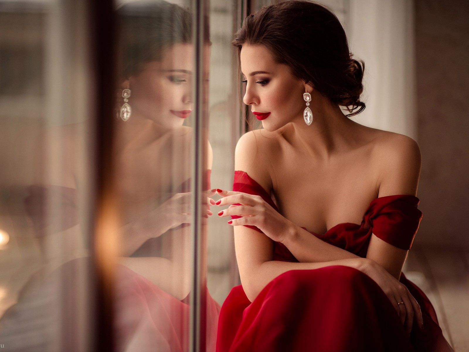 Women Brunette Red Dress Model Window Reflection Neckline Red Lipstick Painted Nails Portrait Profil 1600x1200
