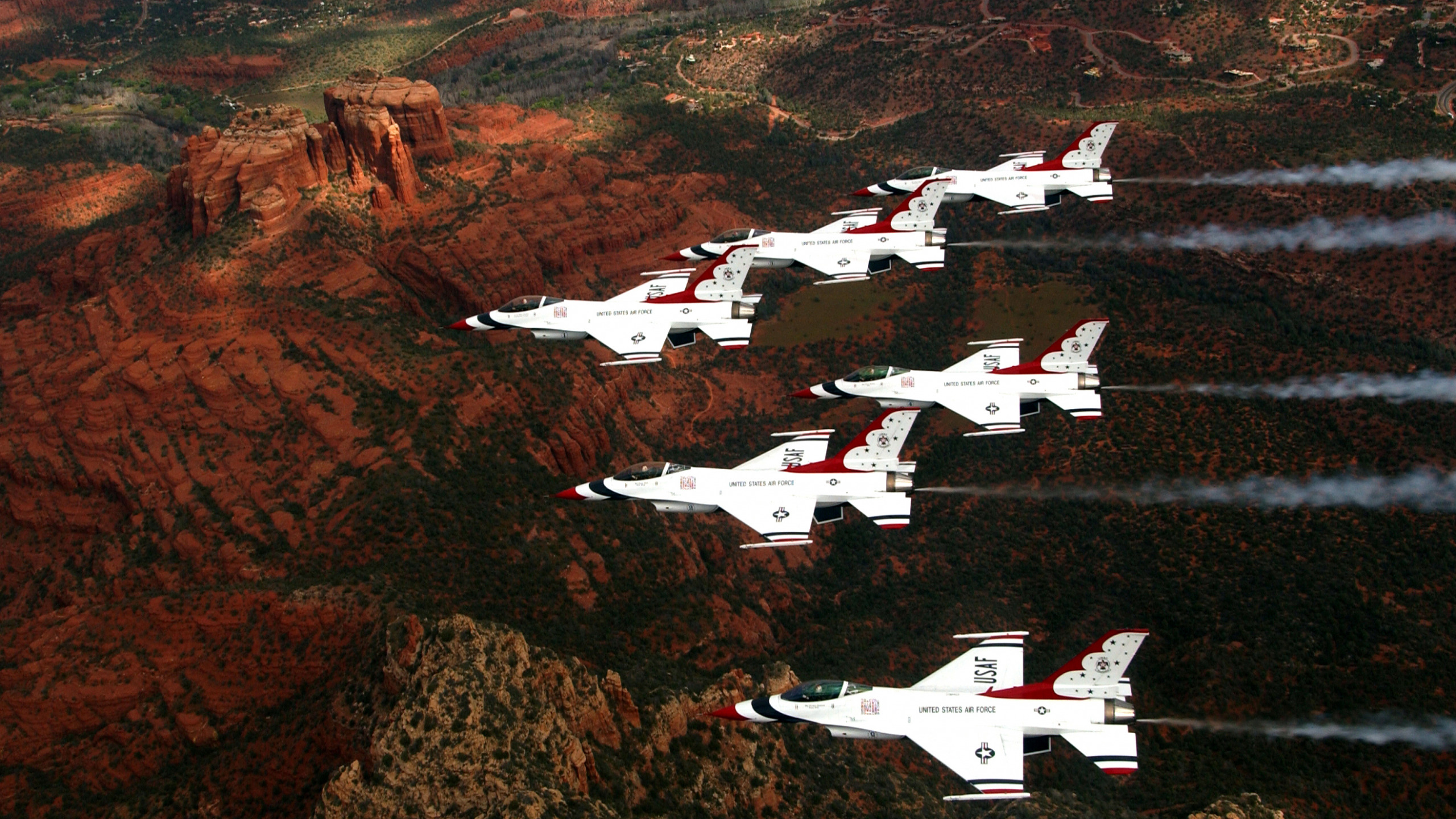 F Type Thunderbirds Aircraft Military Military Aircraft Vehicle General Dynamics F 16 Fighting Falco 2560x1440