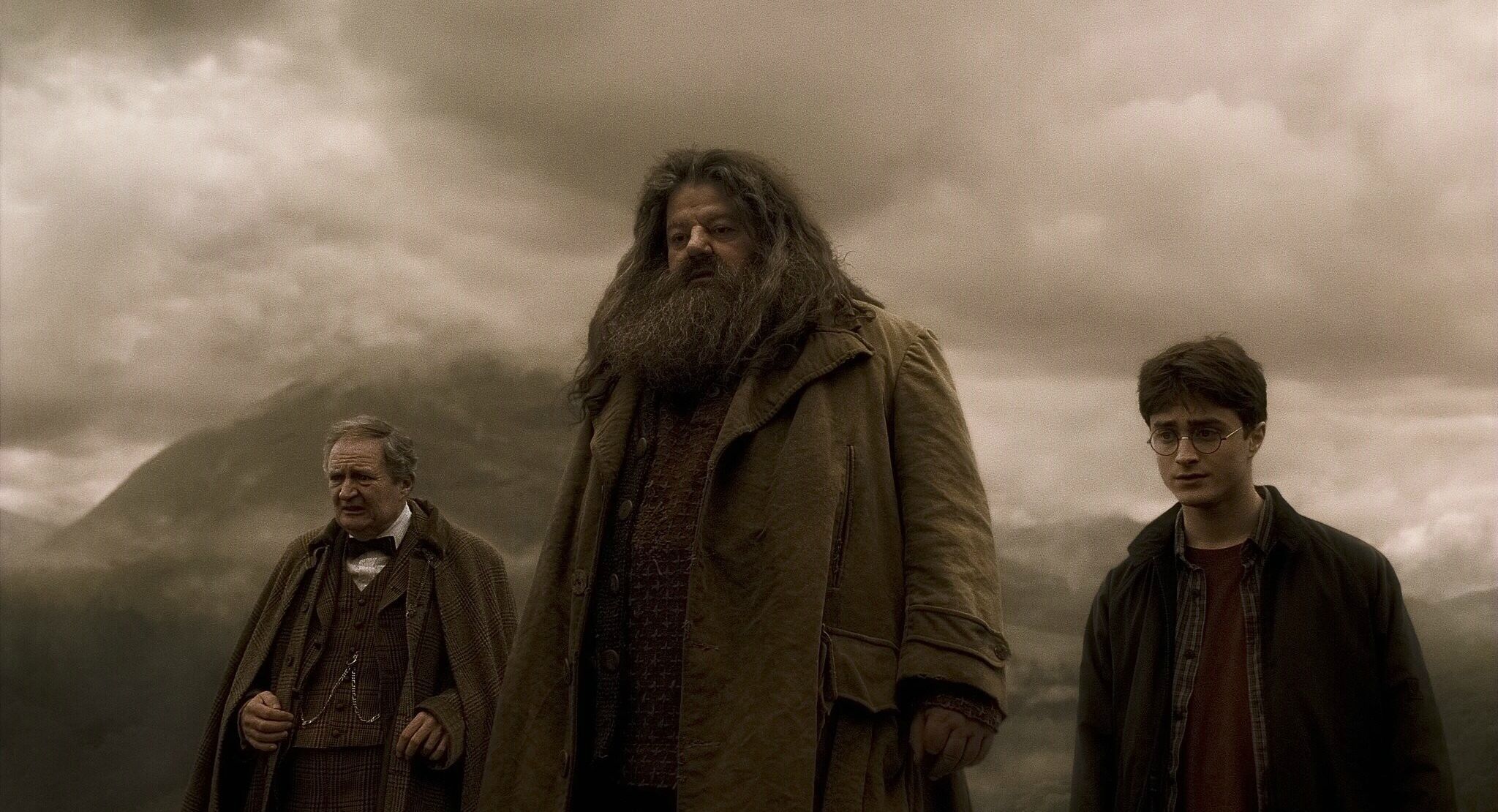 Horace Slughorn Rubeus Hagrid Harry Potter 2048x1110