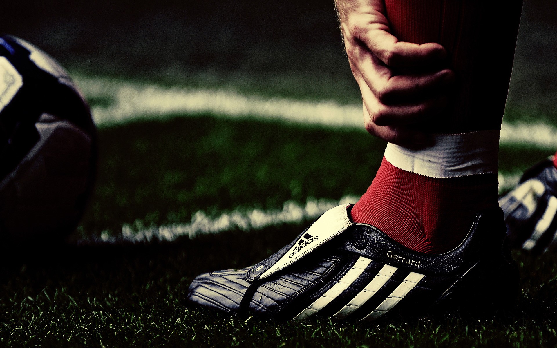 Liverpool FC Steven Gerrard Shoes Adidas Soccer Footballers 1920x1200
