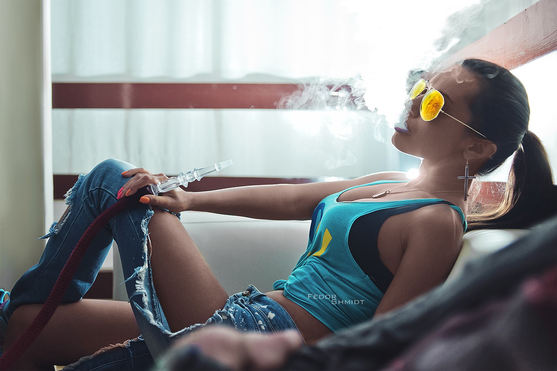 Women Brunette Glasses Smoke Hookah Smoking Model Sunglasses Jeans Women With Glasses Ripped Clothes 1920x1280