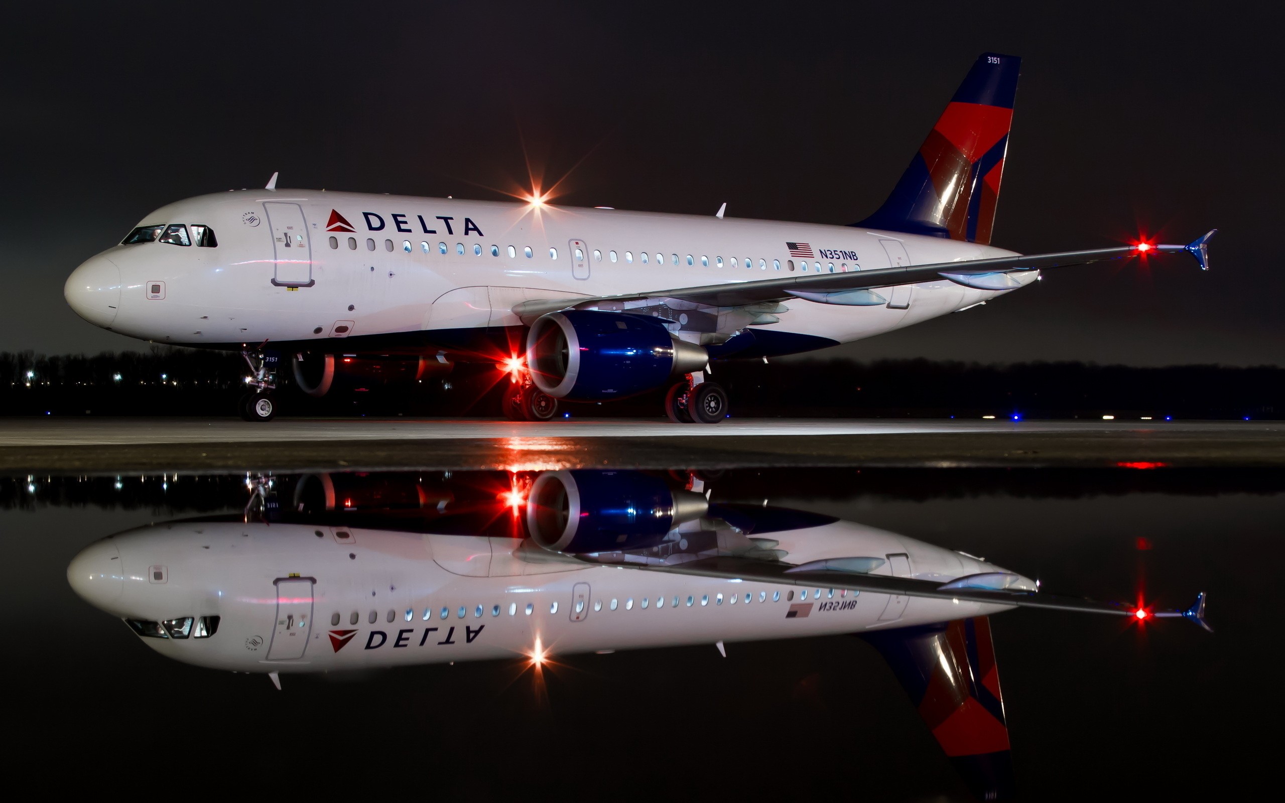 Aircraft Passenger Aircraft Night Reflection 2560x1600