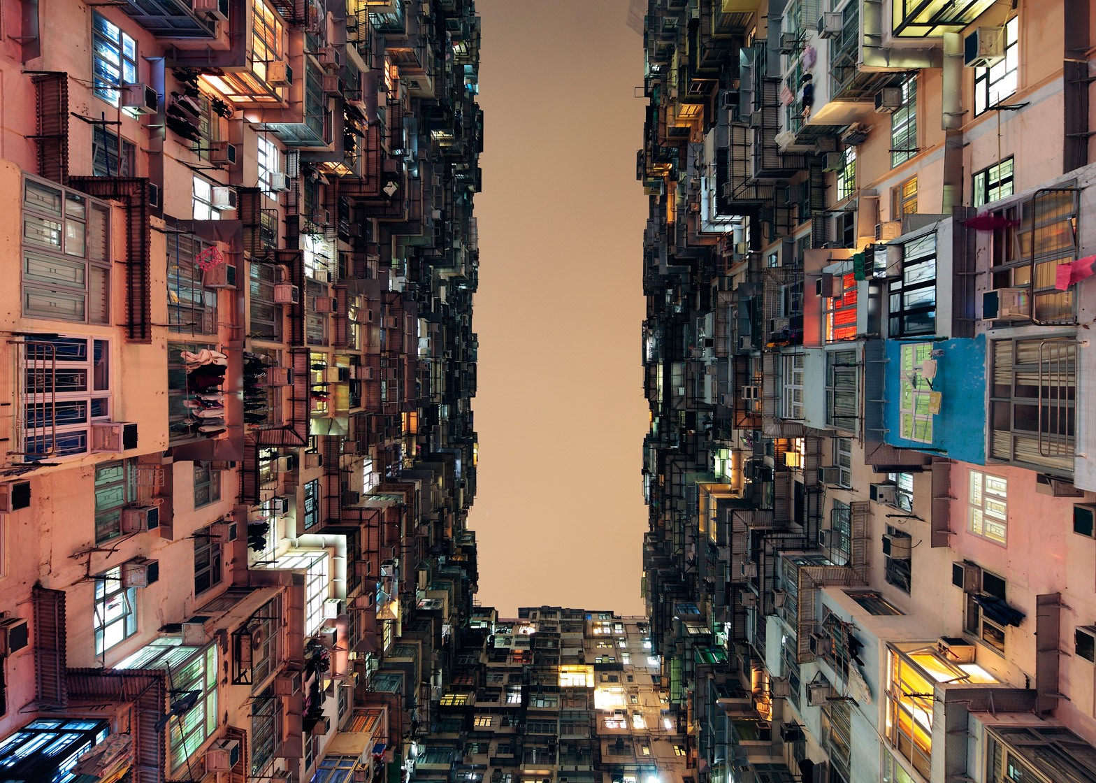 China Hong Kong Urban Worms Eye View Bottom View 1568x1120