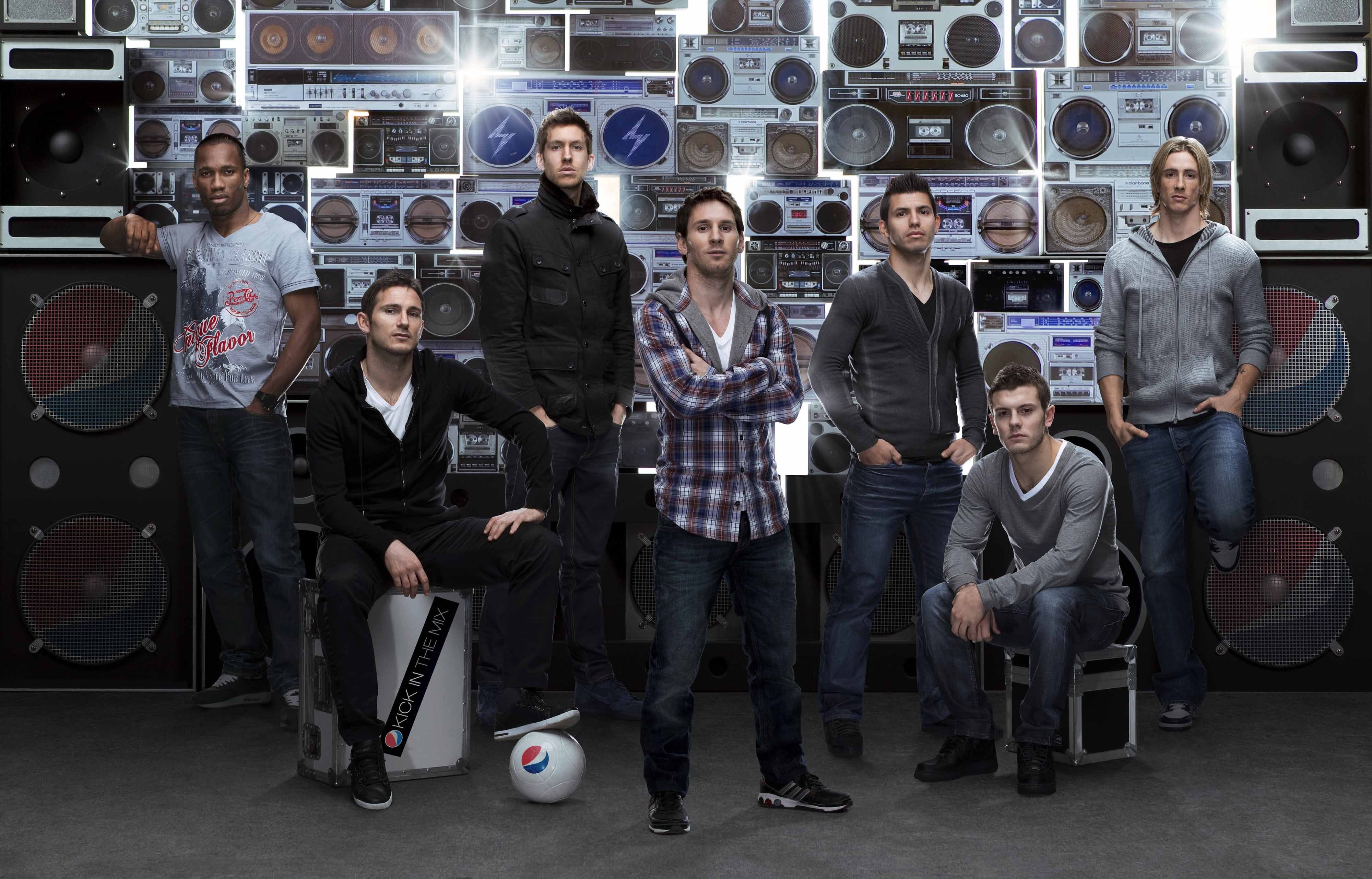 Didier Drogba Frank Lampard Lionel Messi Sergio Aguero Jack Wilshire Fernando Torres Soccer 4000x2563