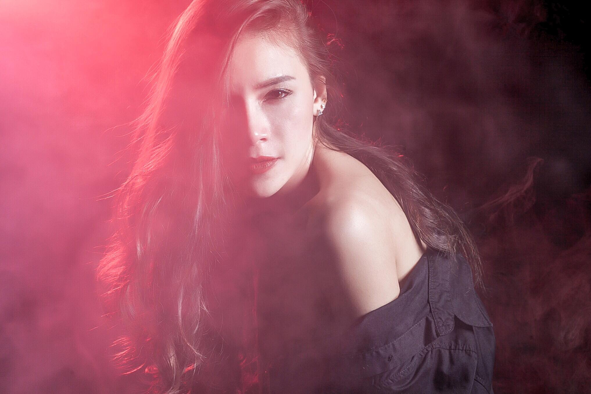 Lanchakorn Yeunyaw Thailand Model Model Face Colored Smoke Asian Women Black Clothing Red Lipstick 2034x1356