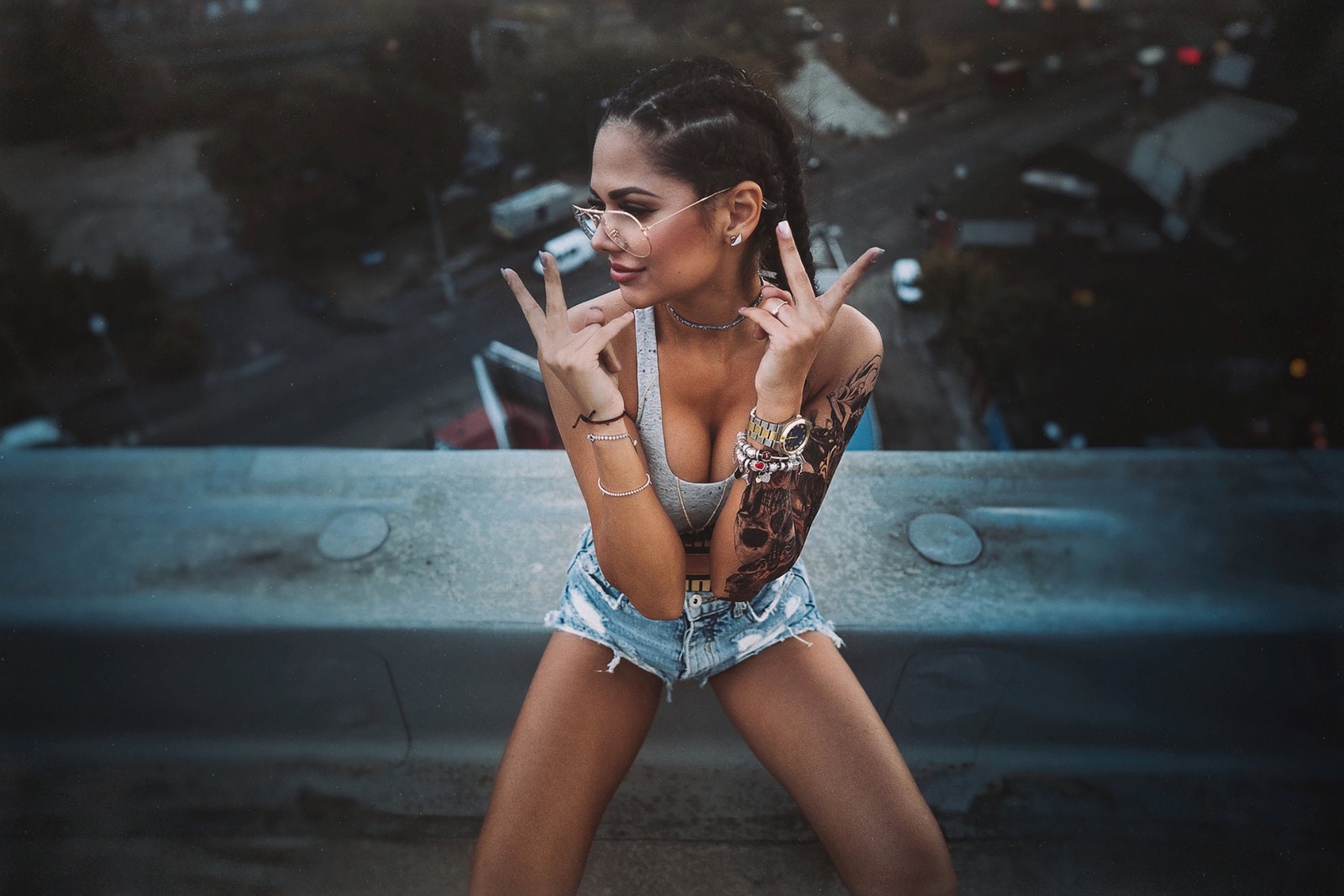 Women Tanned Tattoo Women Outdoors Portrait Women With Glasses Depth Of Field Smiling Paul Toma 2048x1366