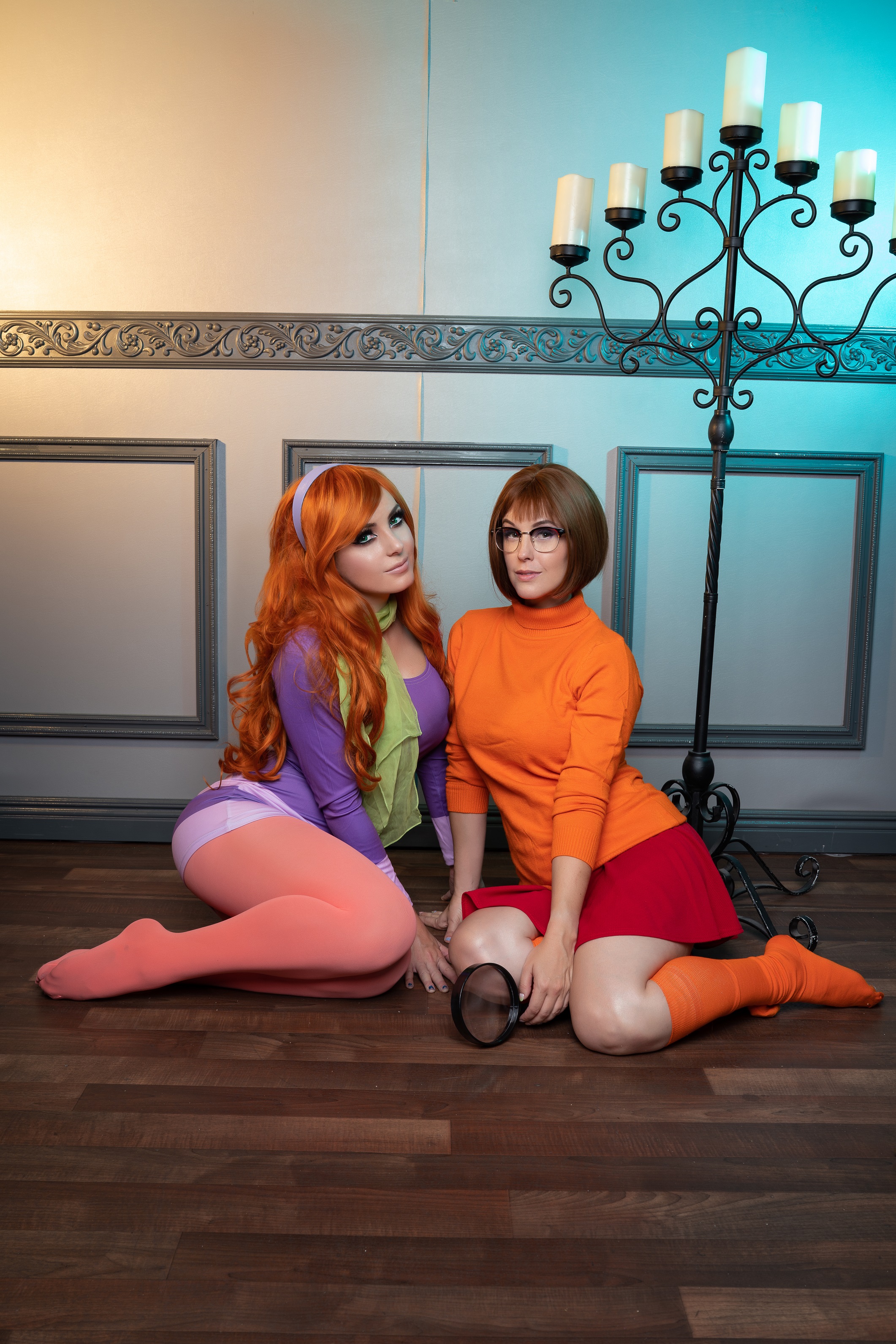 Cosplay Daphne Blake Velma Dinkley Scooby Doo Redhead Brunette Two Women Women With Glasses Sitting  2122x3181