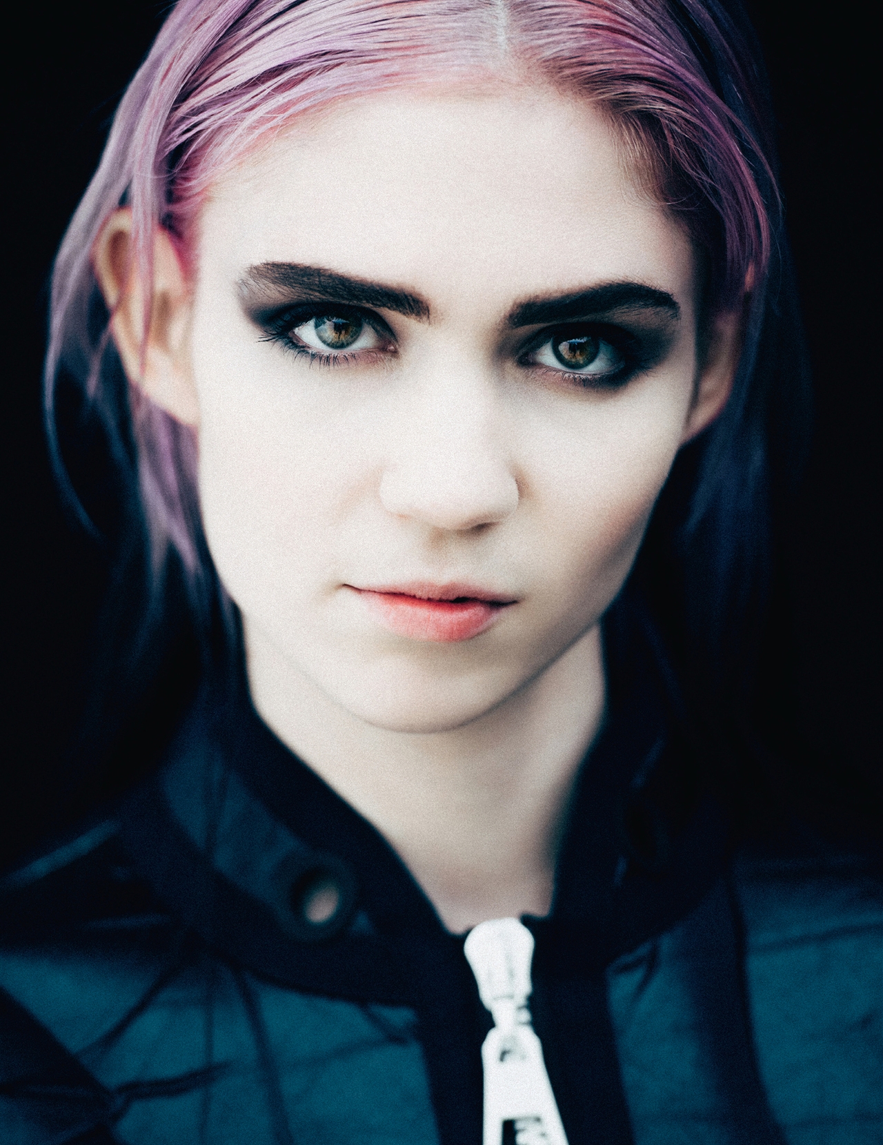 Women Grimes Singer 1280x1659