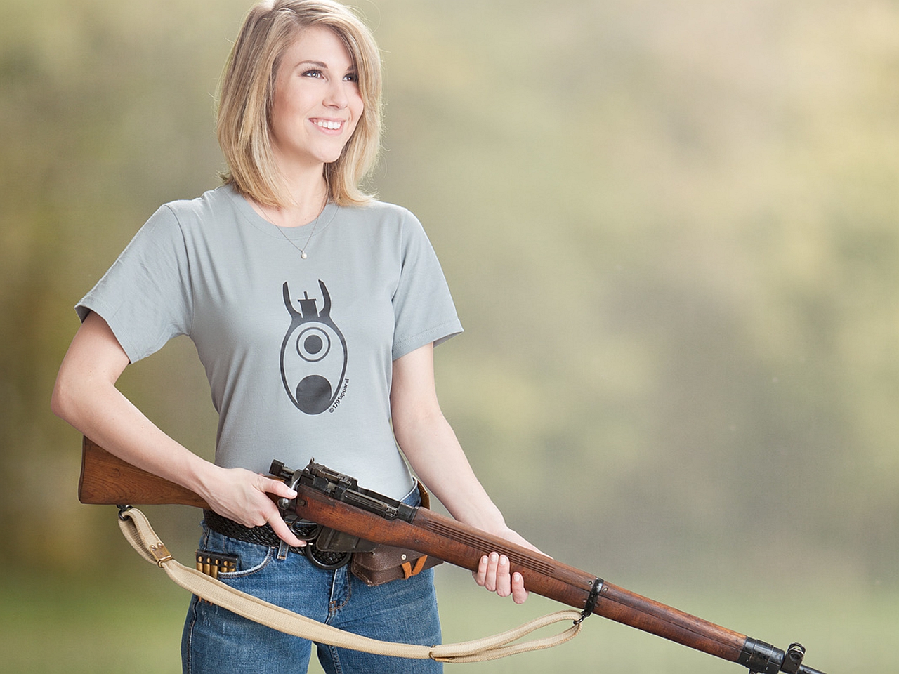women and guns wallpaper