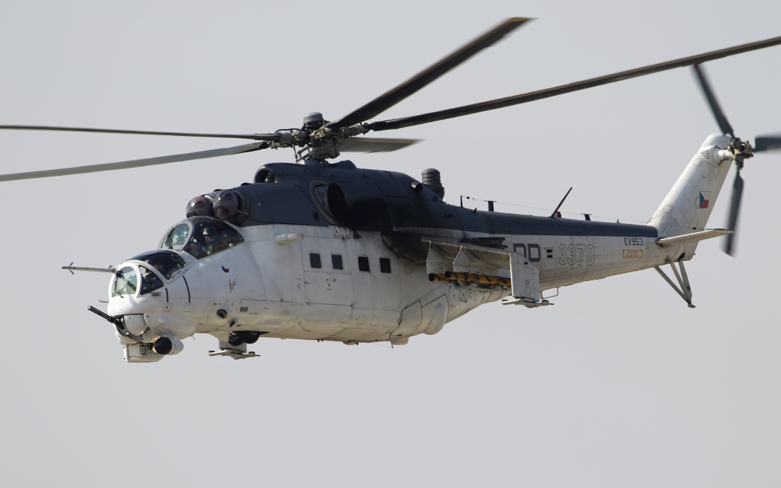 Mil Mi 24 Helicopter Attack Helicopter Aircraft 2560x1600