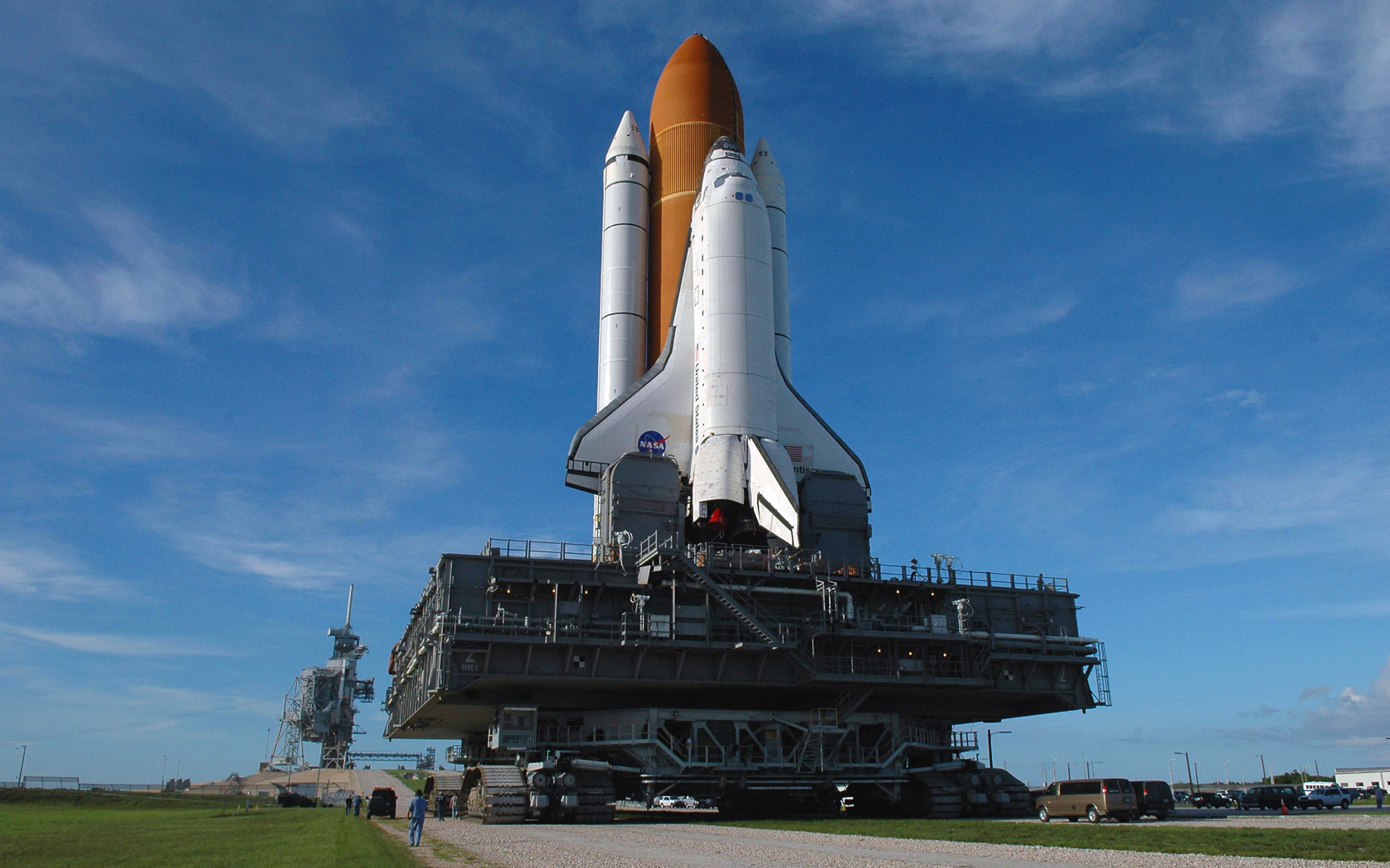 Vehicles Space Shuttle Atlantis 1680x1050