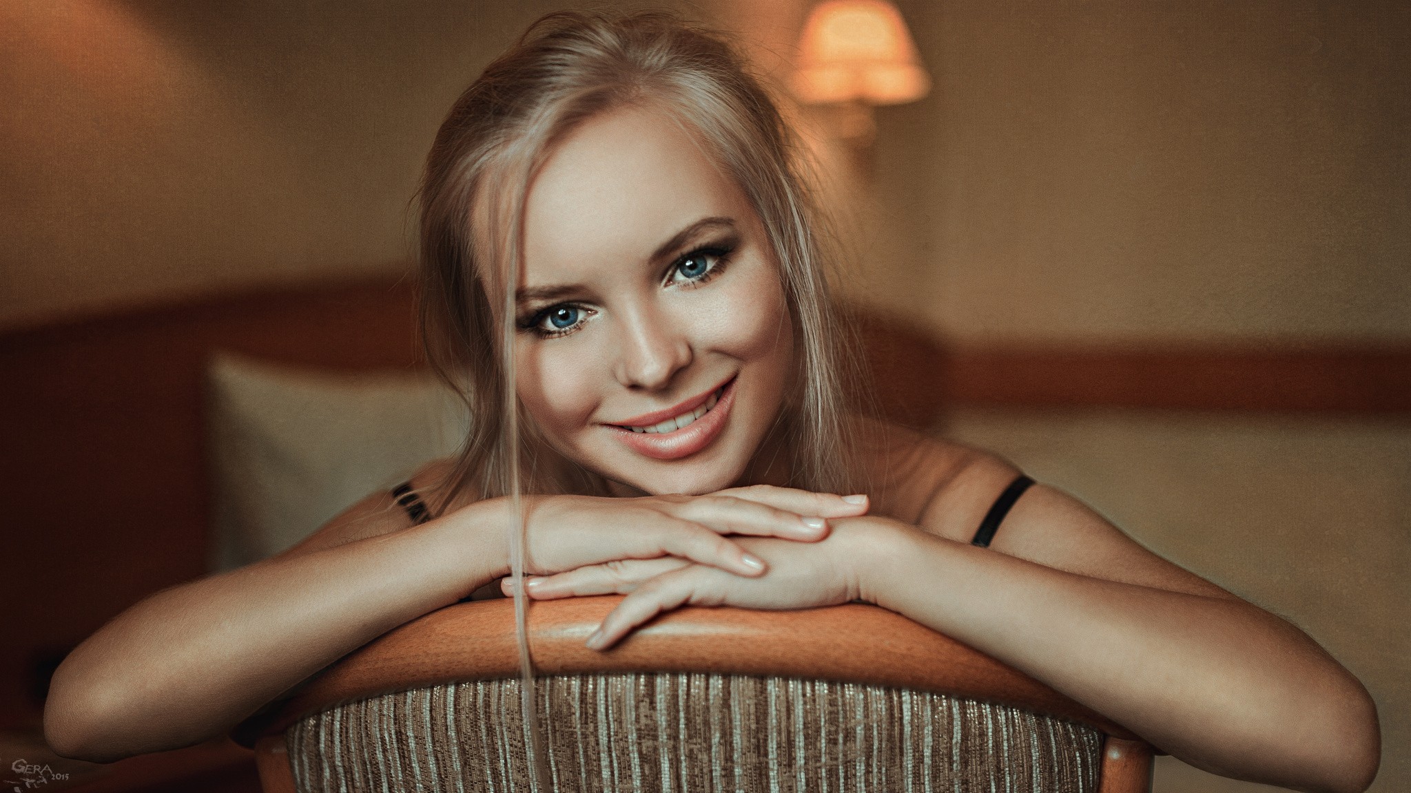 Women Blonde Smiling Face Portrait Victoria Pichkurova 2048x1152