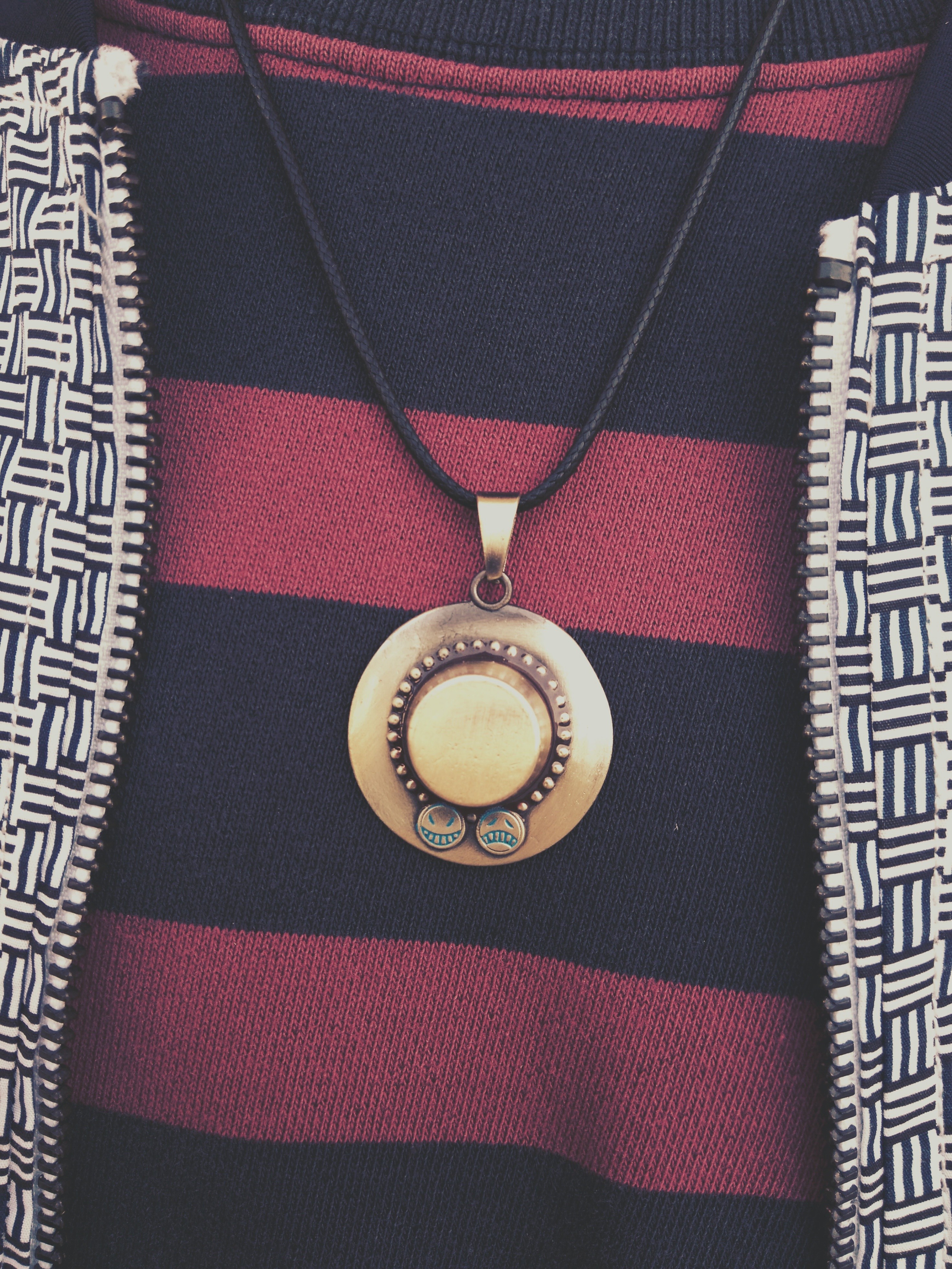 One Piece Necklace Striped 2940x3920