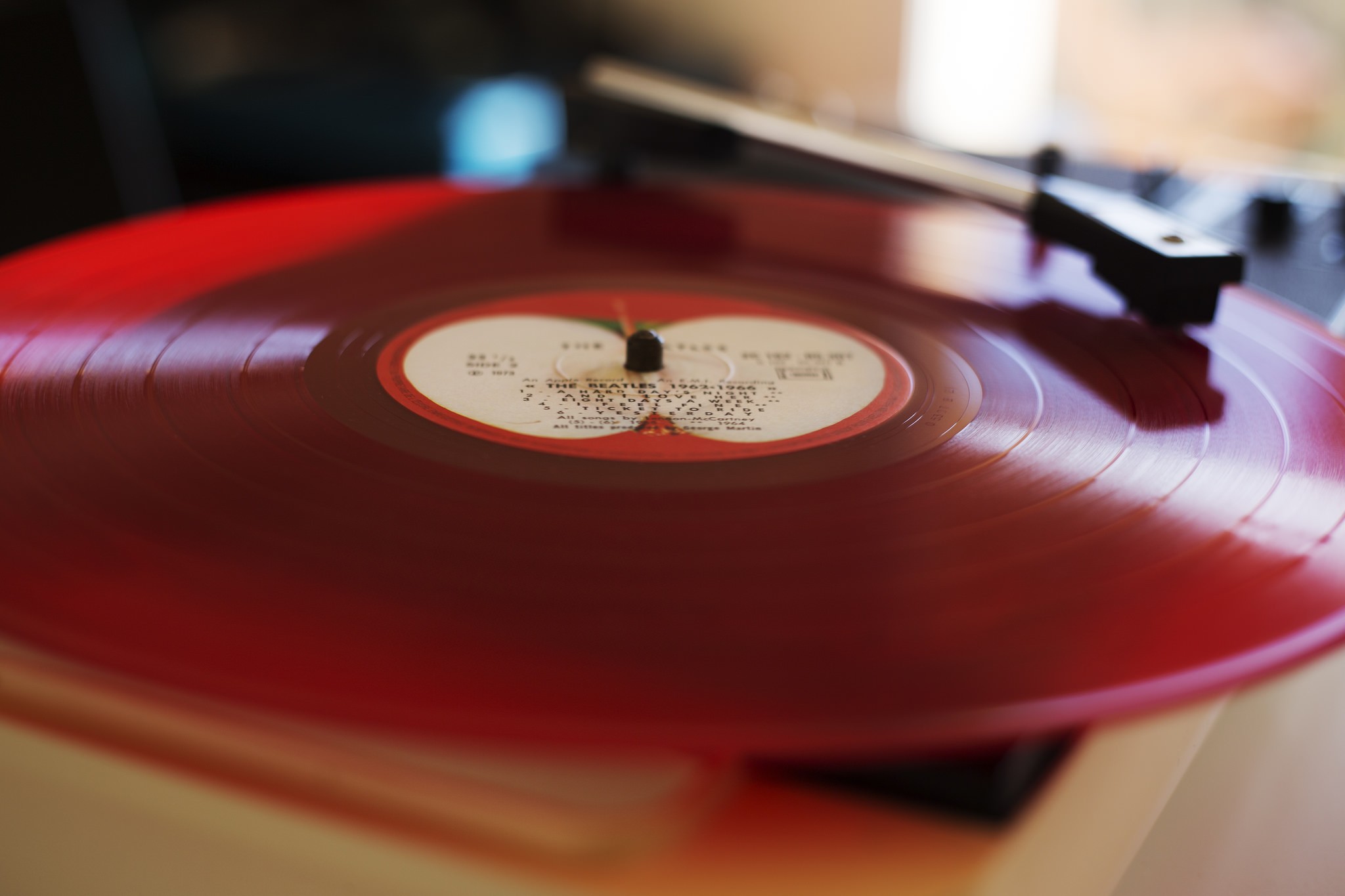 Vinyl Music Gramophone The Beatles 2048x1365