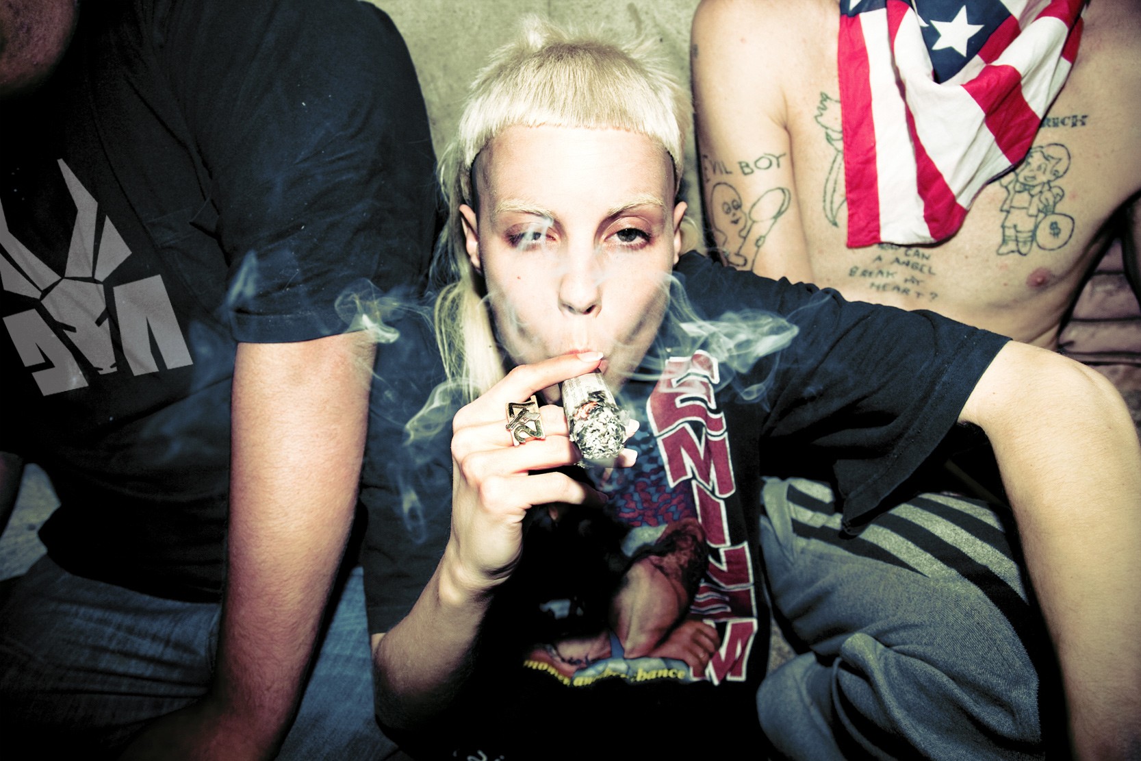 Yolandi Visser Die Antwoord Women Smoking 1667x1111