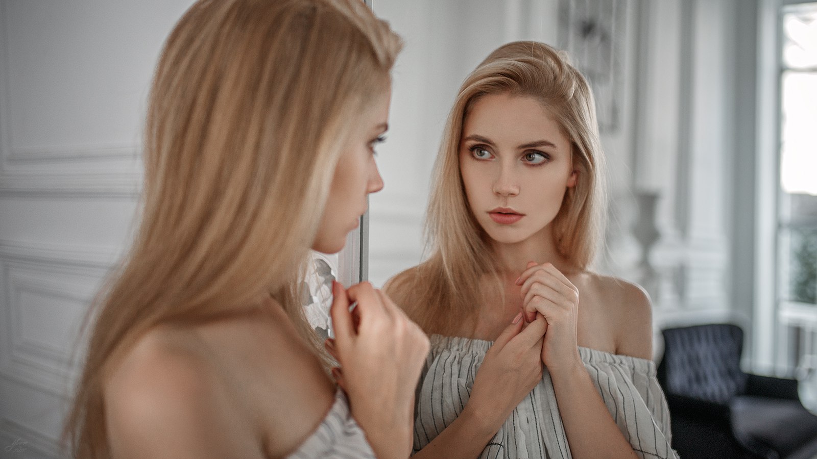 Women Blonde Face Mirror Reflection Bare Shoulders Dress Portrait Ksenia Kokoreva Yuriy Lyamin 1600x900