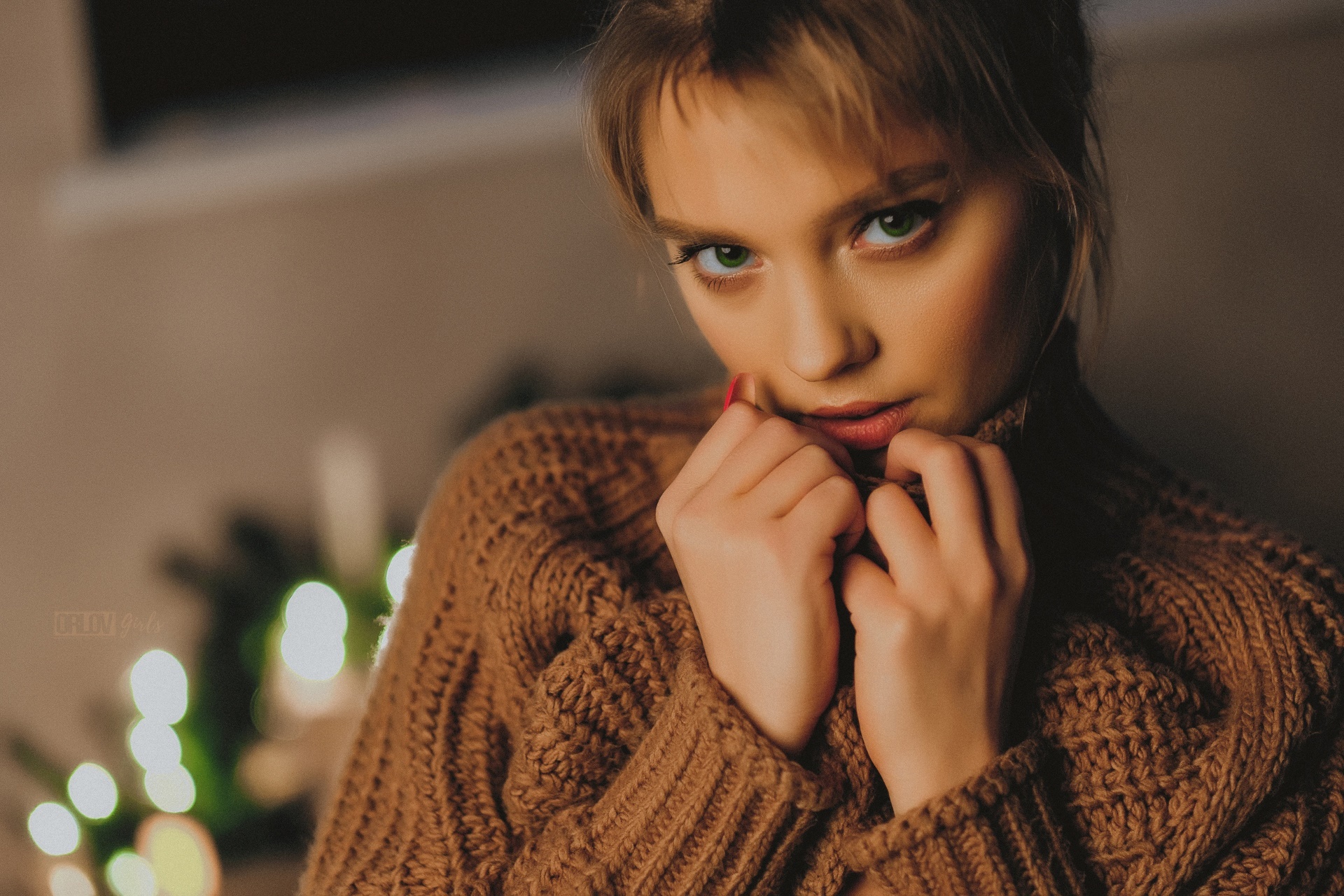 Face Women Indoors Model Looking At Viewer Nikita Orlov Brown Sweater Sweater Katya 1920x1280