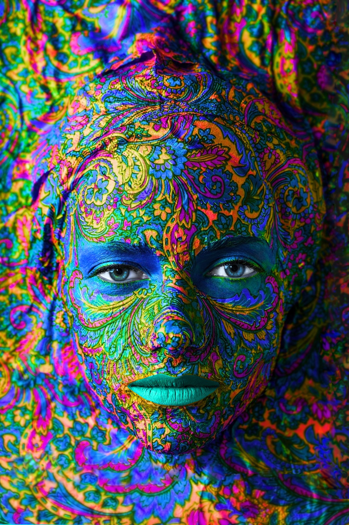 Women Portrait Display Model Face Portrait Looking At Viewer Body Paint Colorful Blue Eyes Ornamente 1179x1772