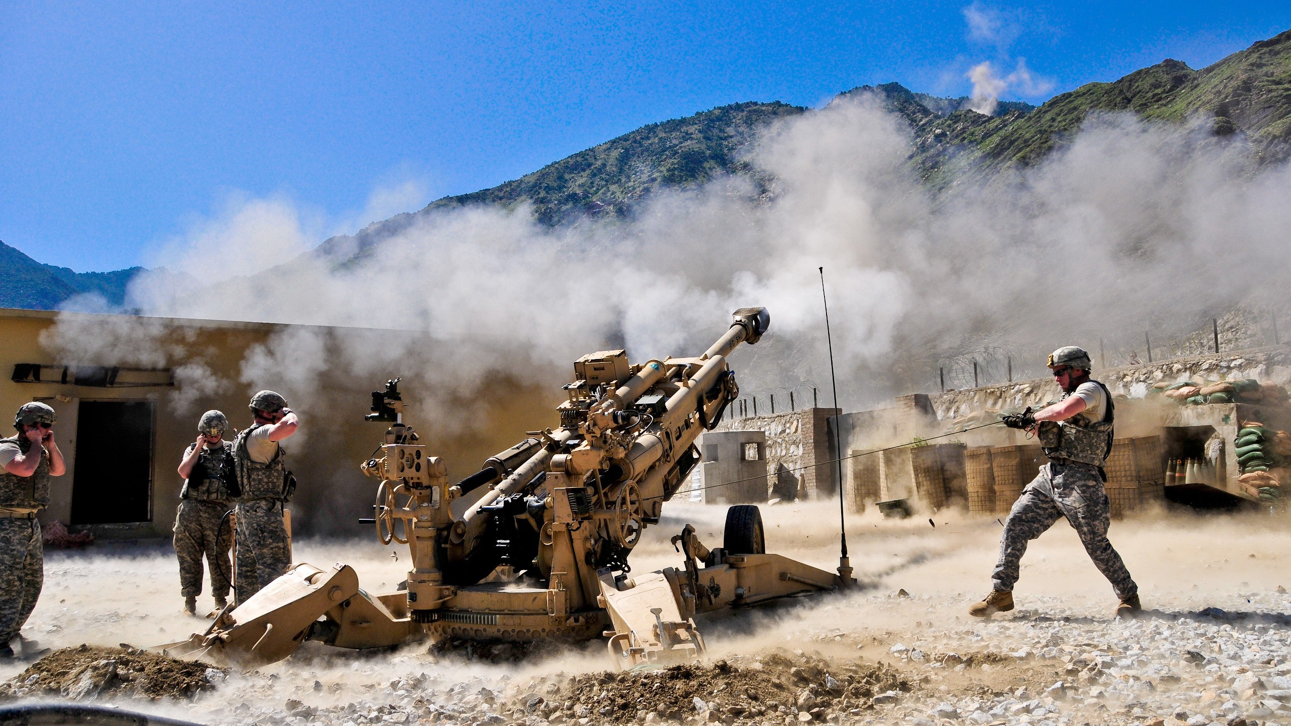 Military M777 Howitzer United States Army Artillery 2560x1440