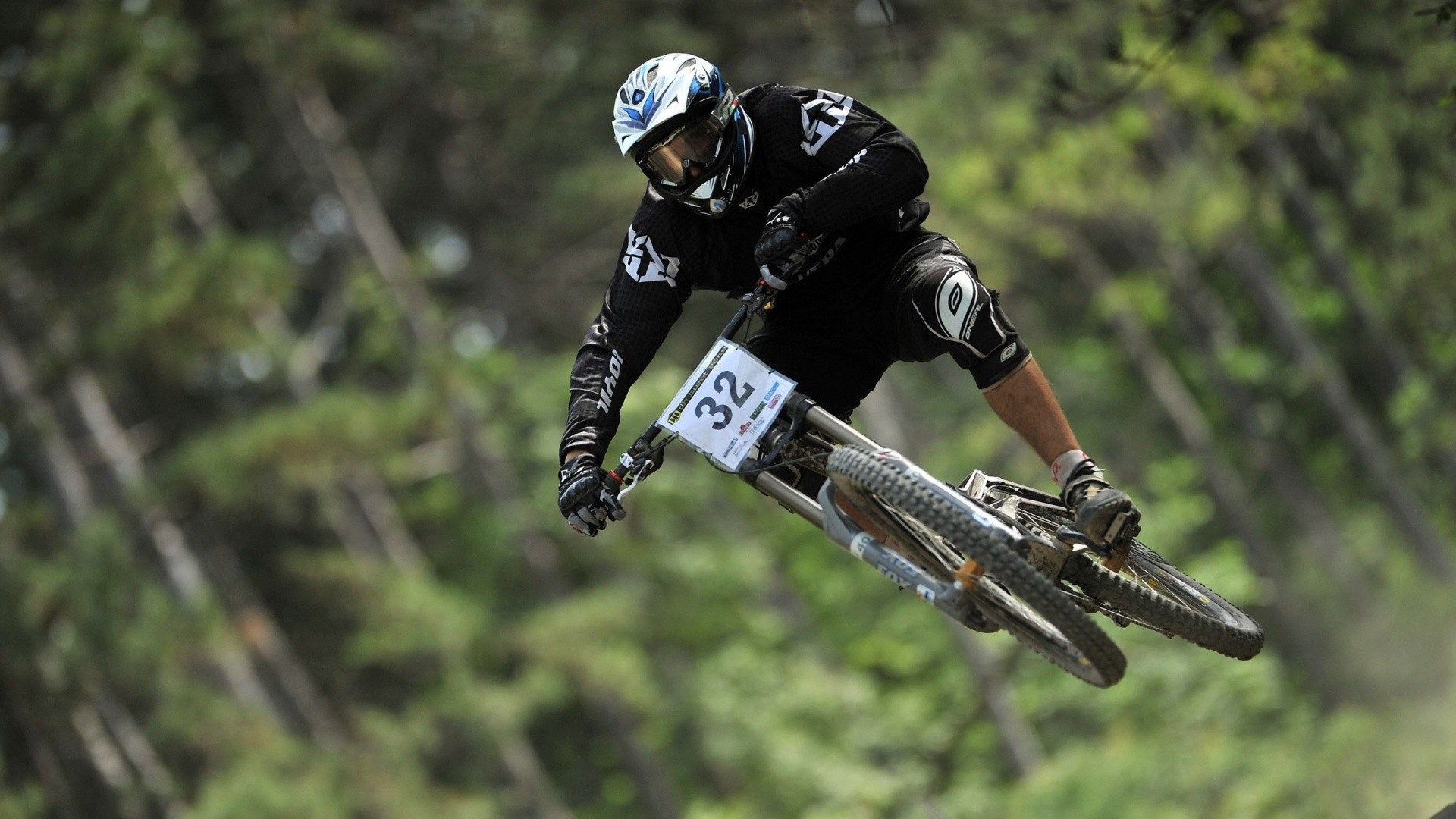 Downhill Mountain Biking Bicycle 1920x1080