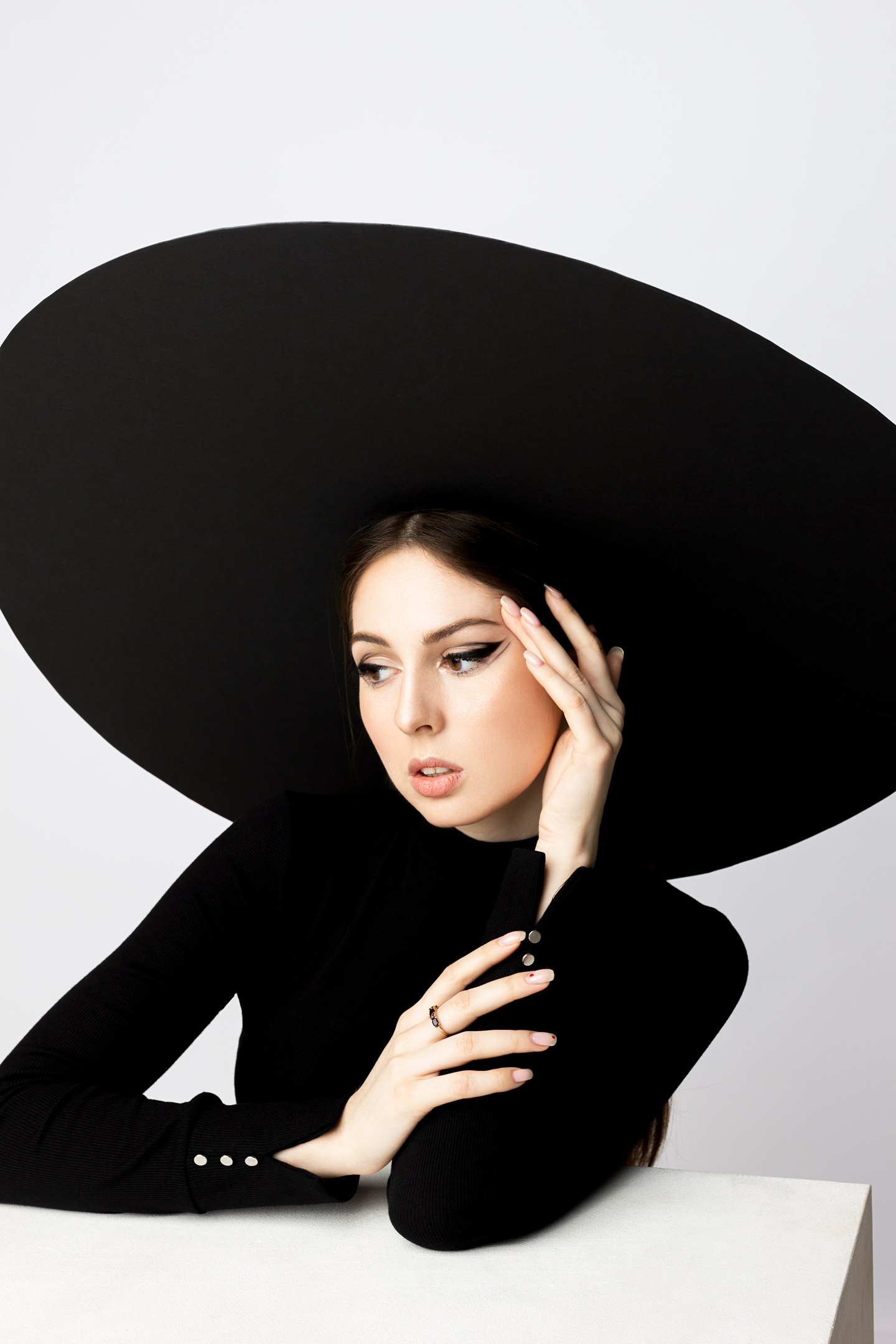 Women Model Brunette Touching Face Looking Away Eyeshadow Makeup Long Nails Rings Black Clothing Sim 1440x2160