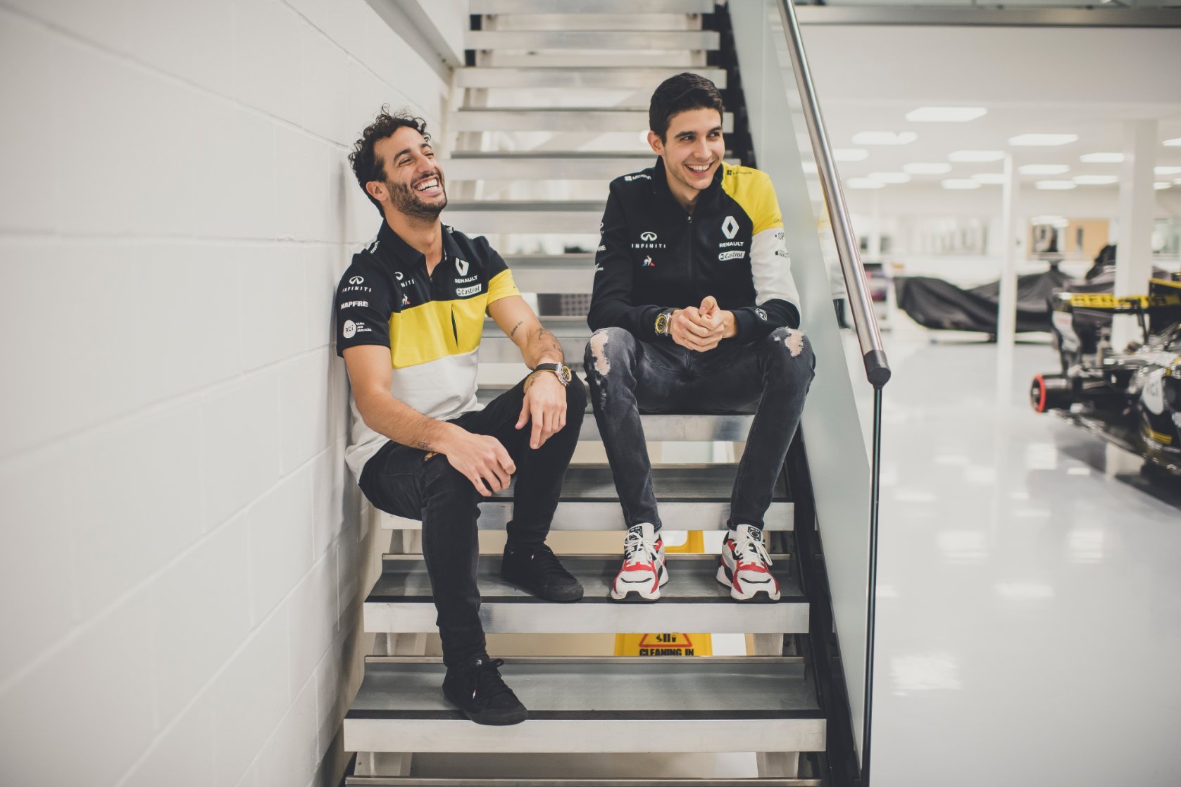 Daniel Ricciardo Renault Renault F1 Team Esteban Ocon 1677x1118