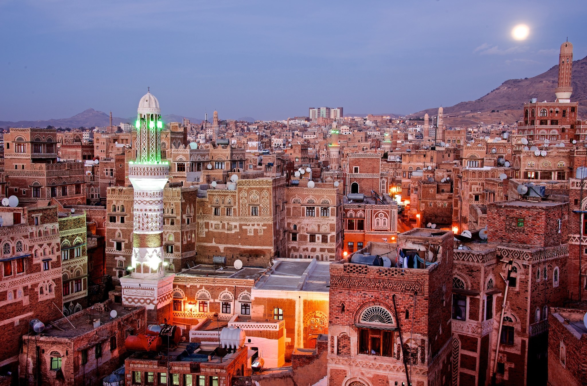 Sanaa Yemen Minaret Arabia 2048x1347