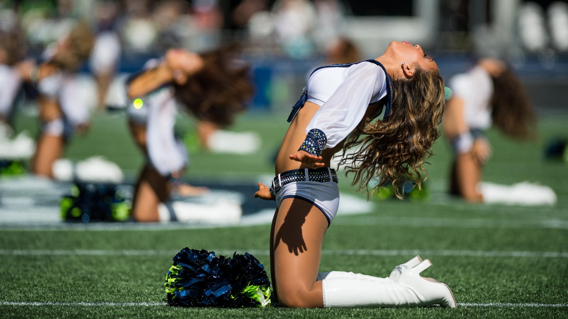 Cheerleaders NFL Seattle Seahawks Uniform Skinny Women Long Hair Boots American Football Tights Lips 1920x1080