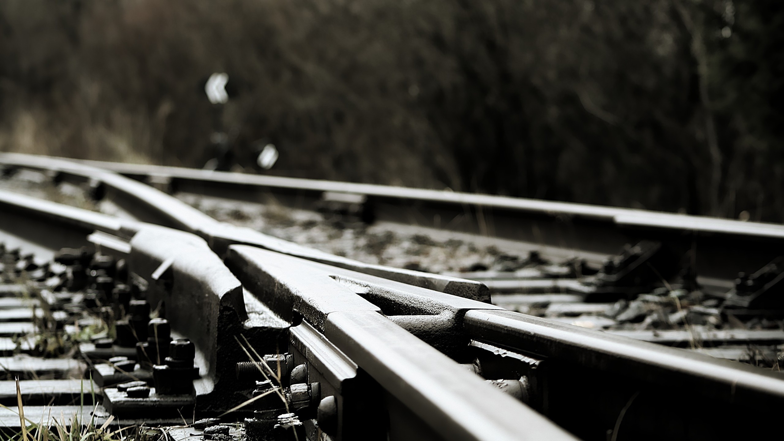 Railway Train Metal Railroad Track 2560x1440