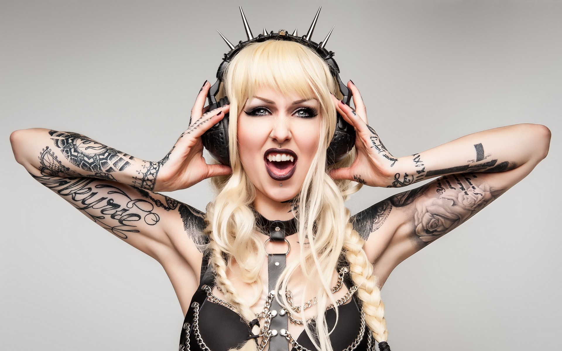 Women Tattoo Blonde Headphones Spikes Pierced Nose Pierced Lips Alternative Subculture 1920x1200