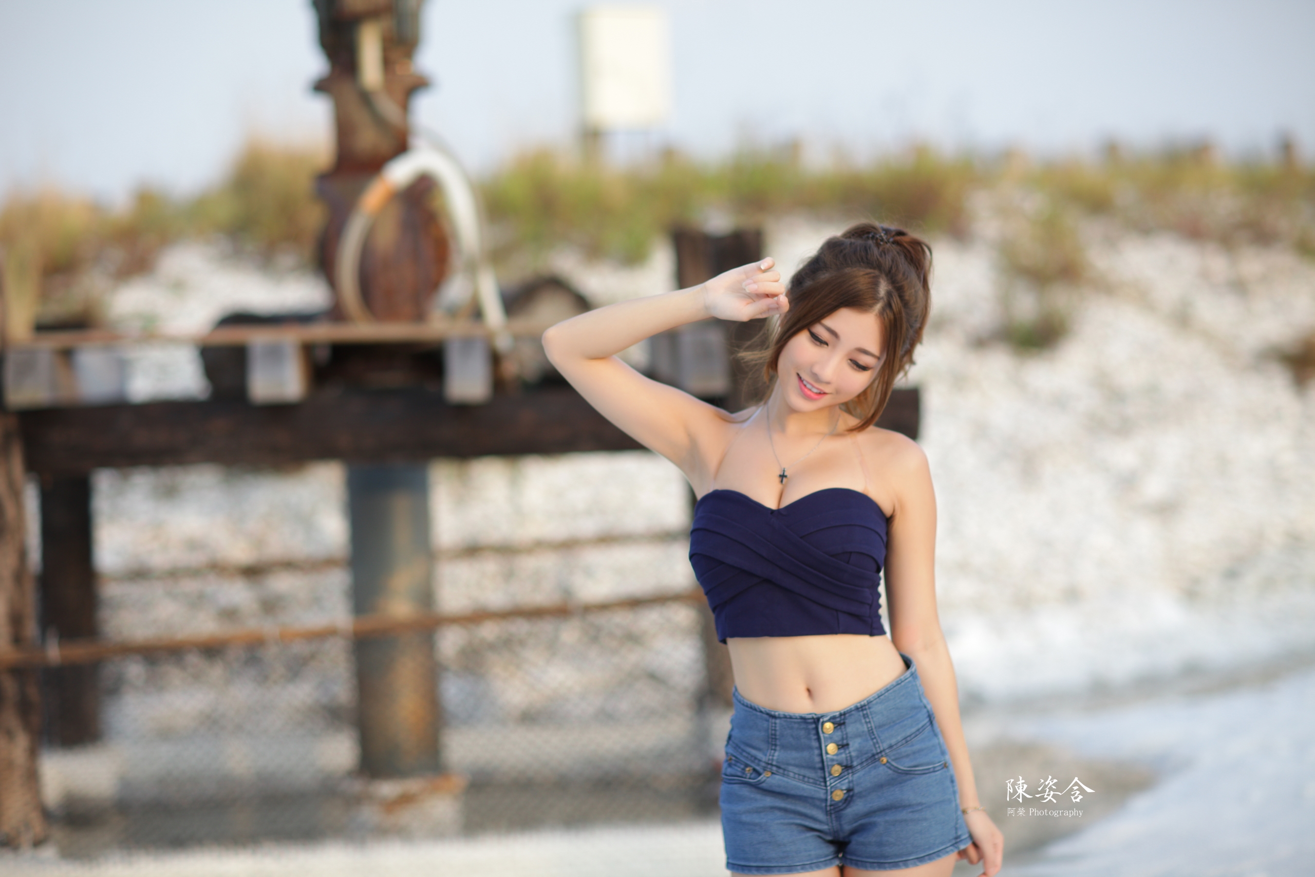 Karry Chen Asian Women Model Brunette Smiling Pink Lipstick Crop Top Bare Shoulders Necklace Depth O 2560x1707