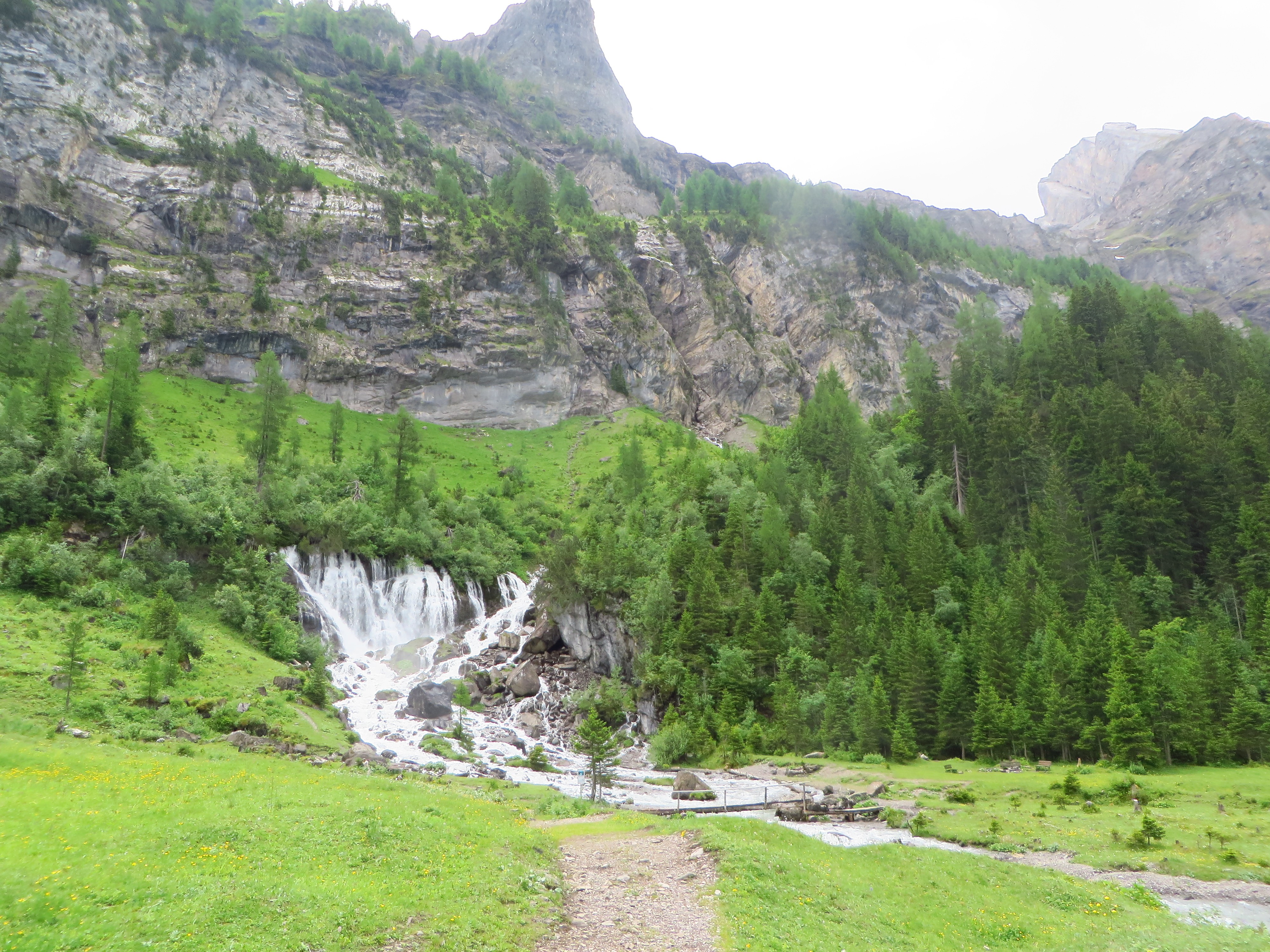 Switzerland Alps Swiss Alps Bernese Alps Green Mountains Water 4000x3000