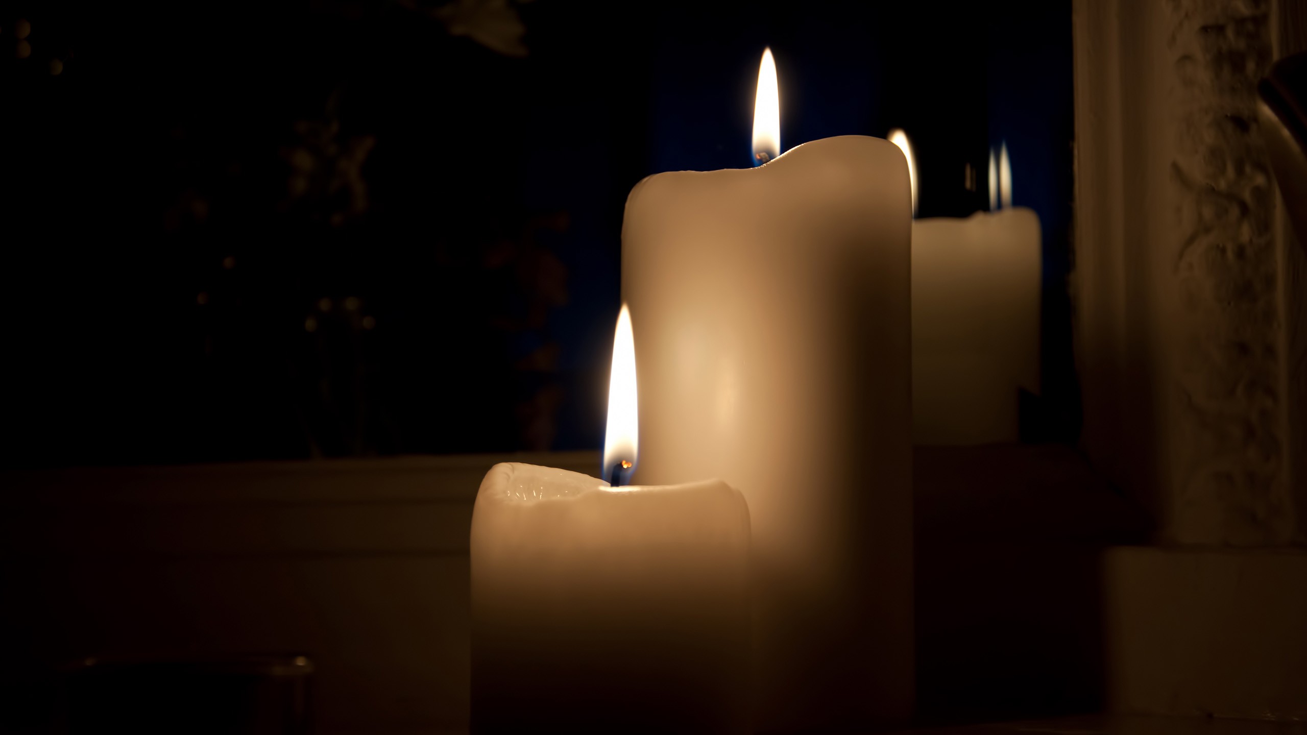 Candles Dark Wax Lights 2560x1440