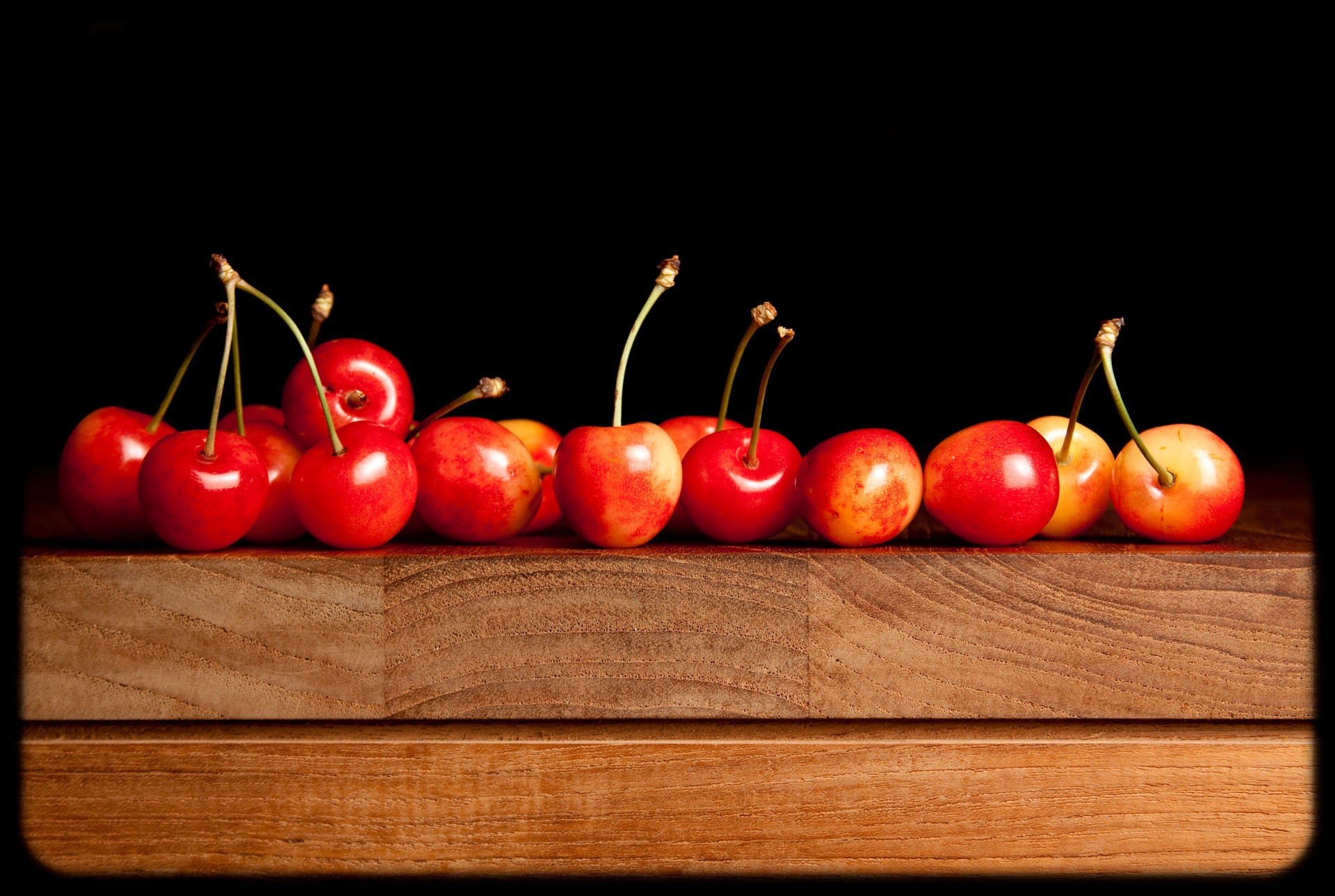 Vignette Fruit Cherries Food 1920x1288