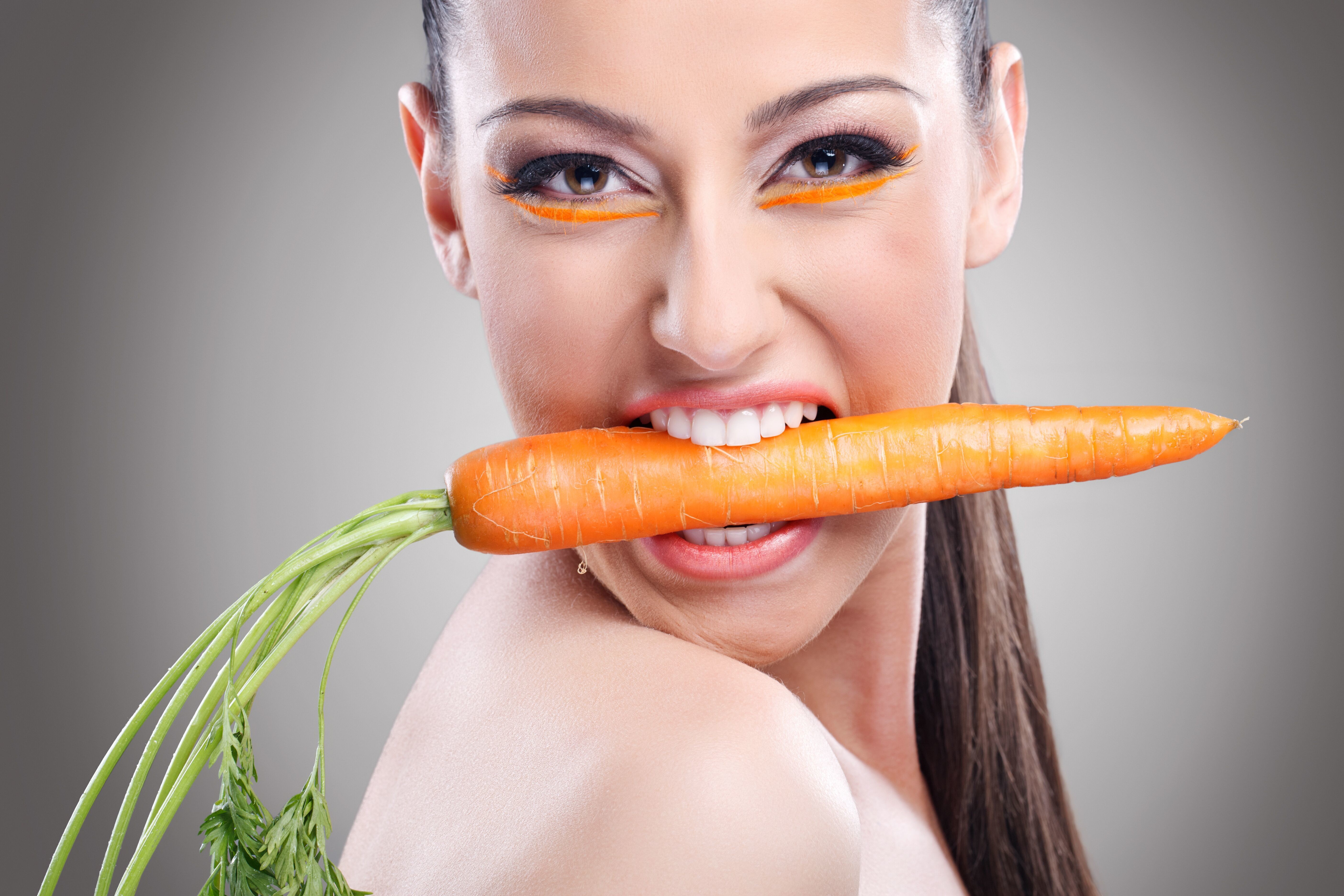 Carrots Women Face Model 5616x3744