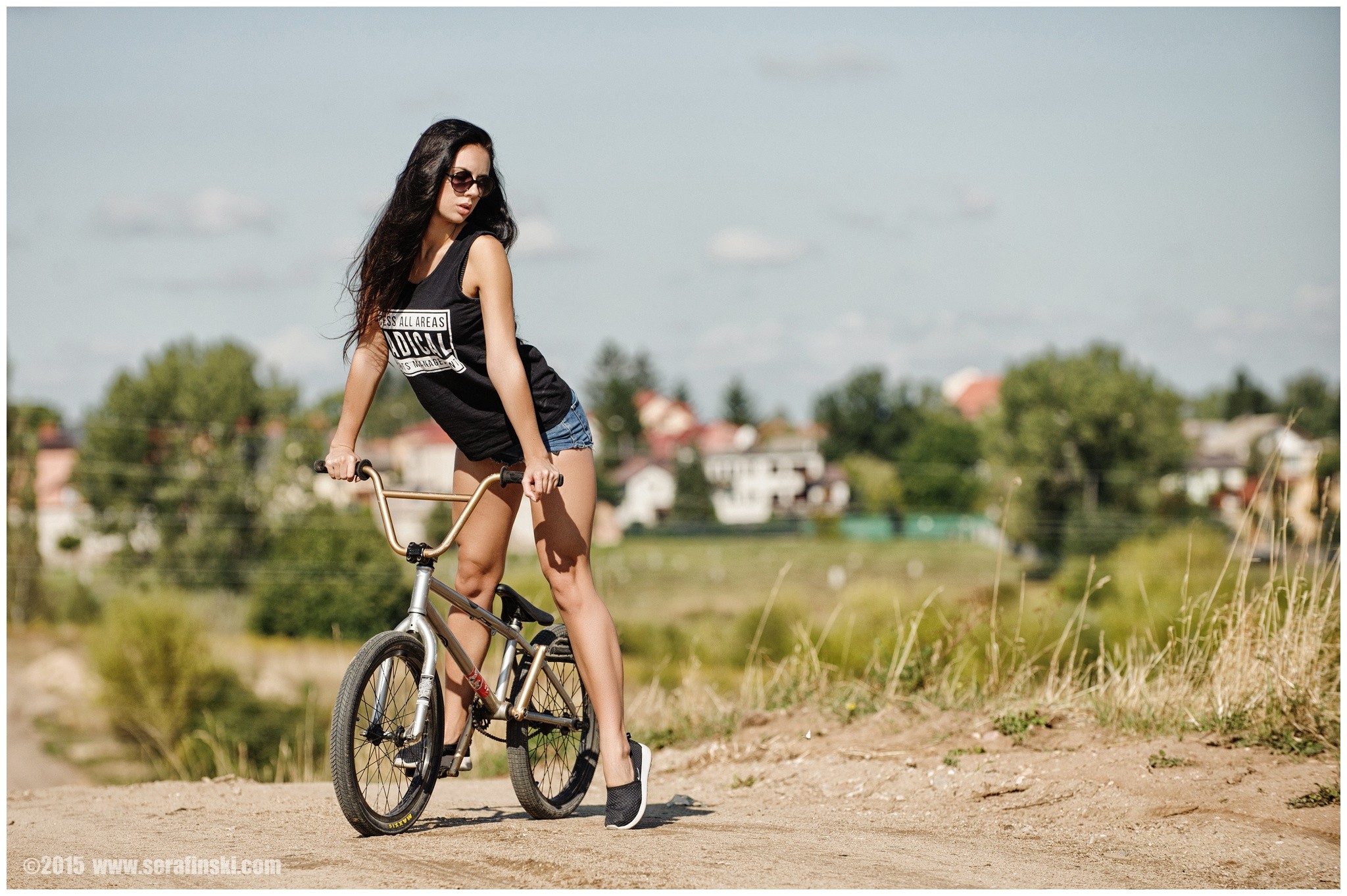 Women Women With Bikes Women Outdoors Women With Glasses T Shirt 2048x1363