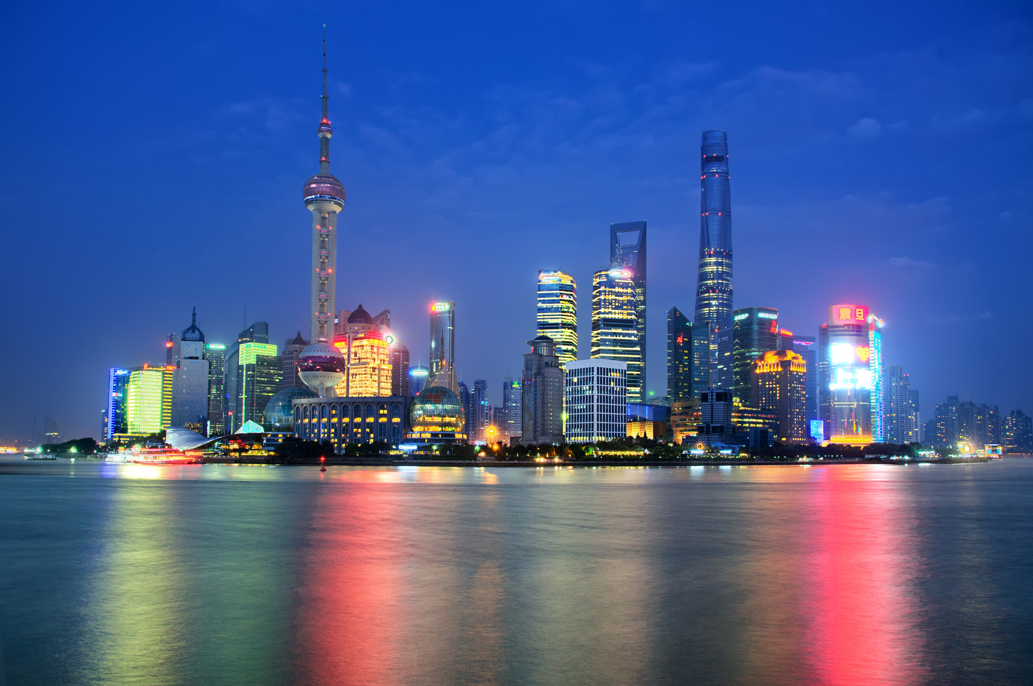 Reflection Huangpu River Light China Night Shanghai City Building Skyscraper 2048x1360
