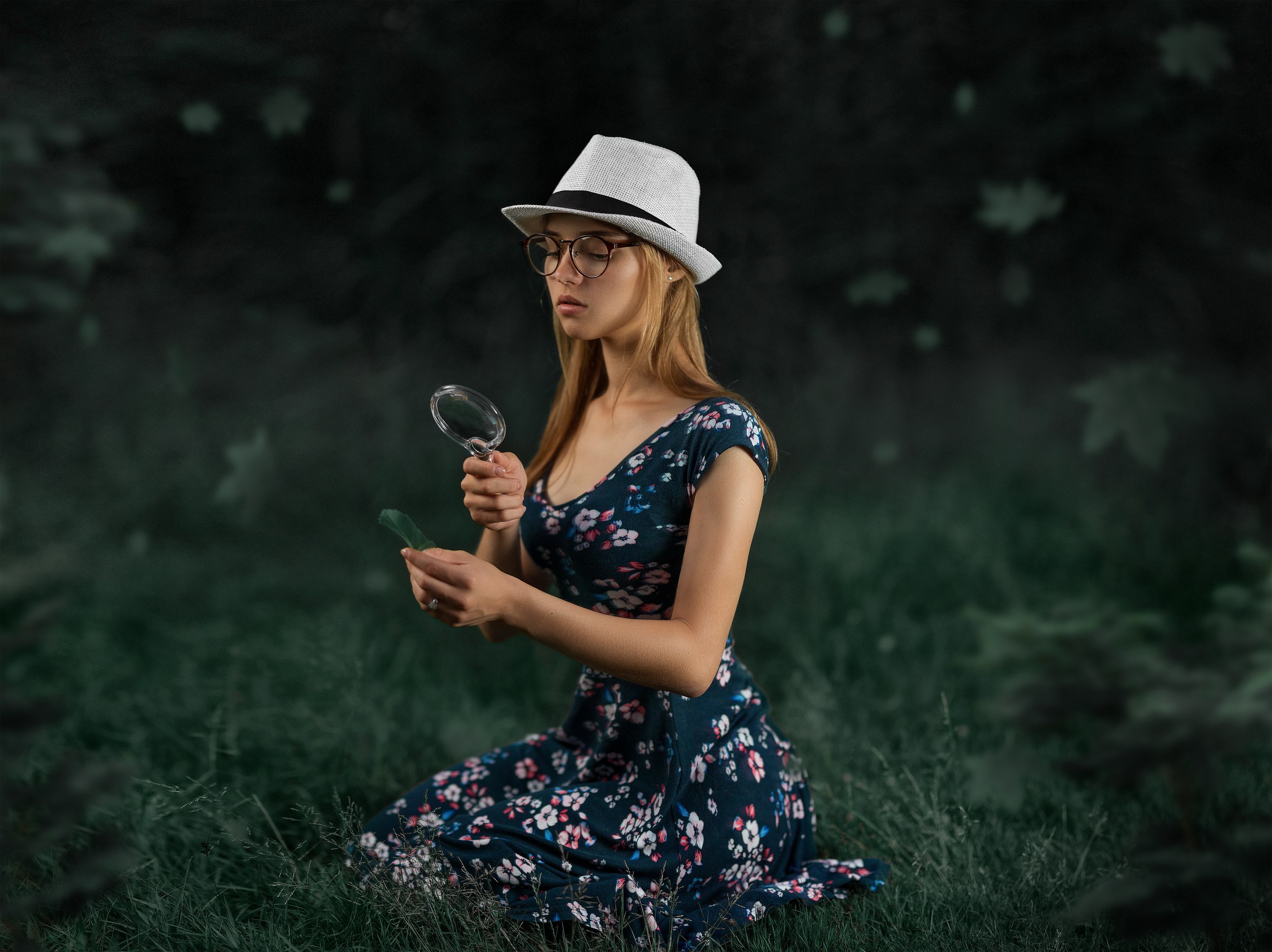 Women Blonde Dress Hat Women With Glasses Magnifying Glass Leaves Women Outdoors Valeria Anataichuk  2560x1916