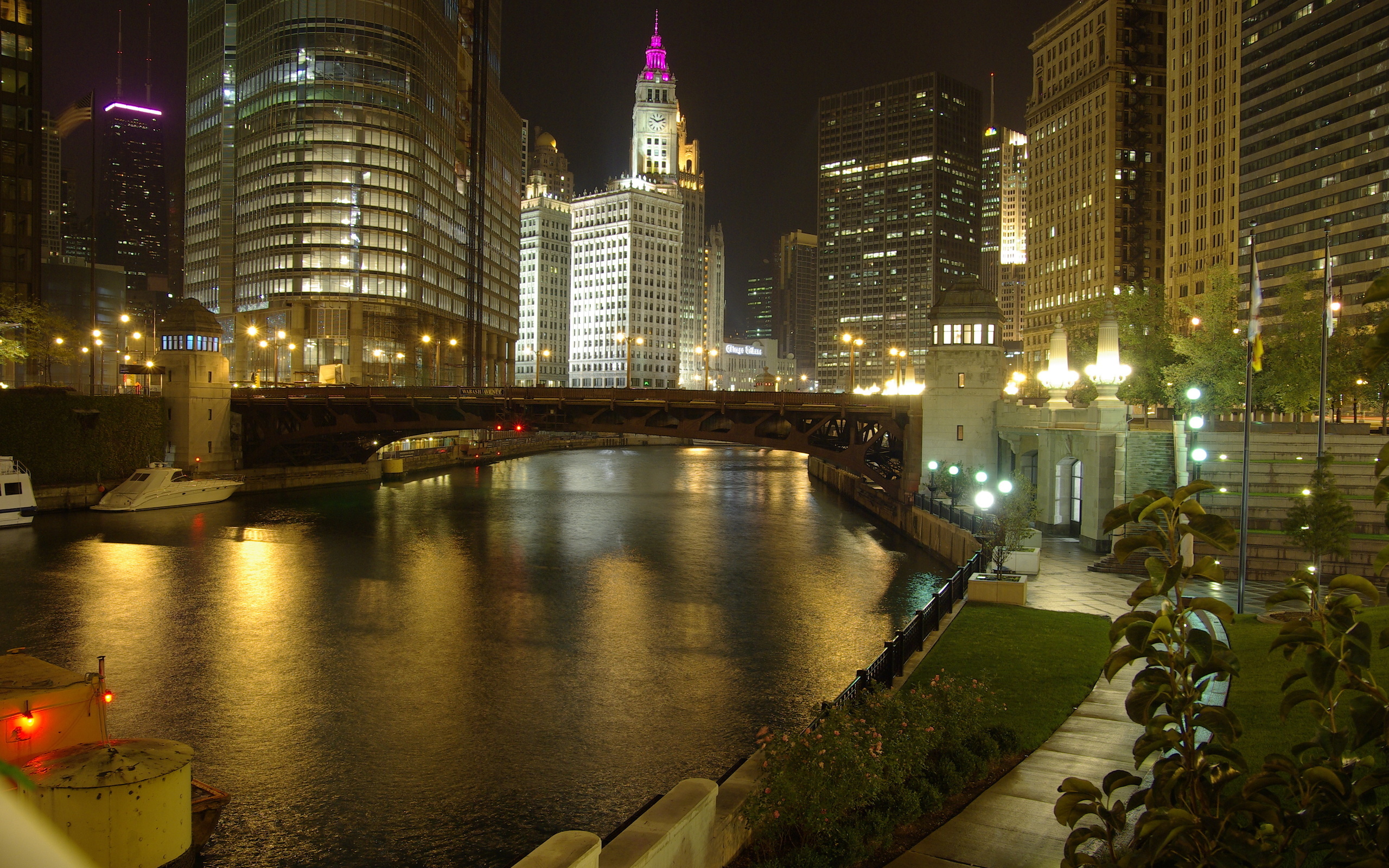 Chicago Illinois Cityscape Water Reflection Street Light Night 2560x1600