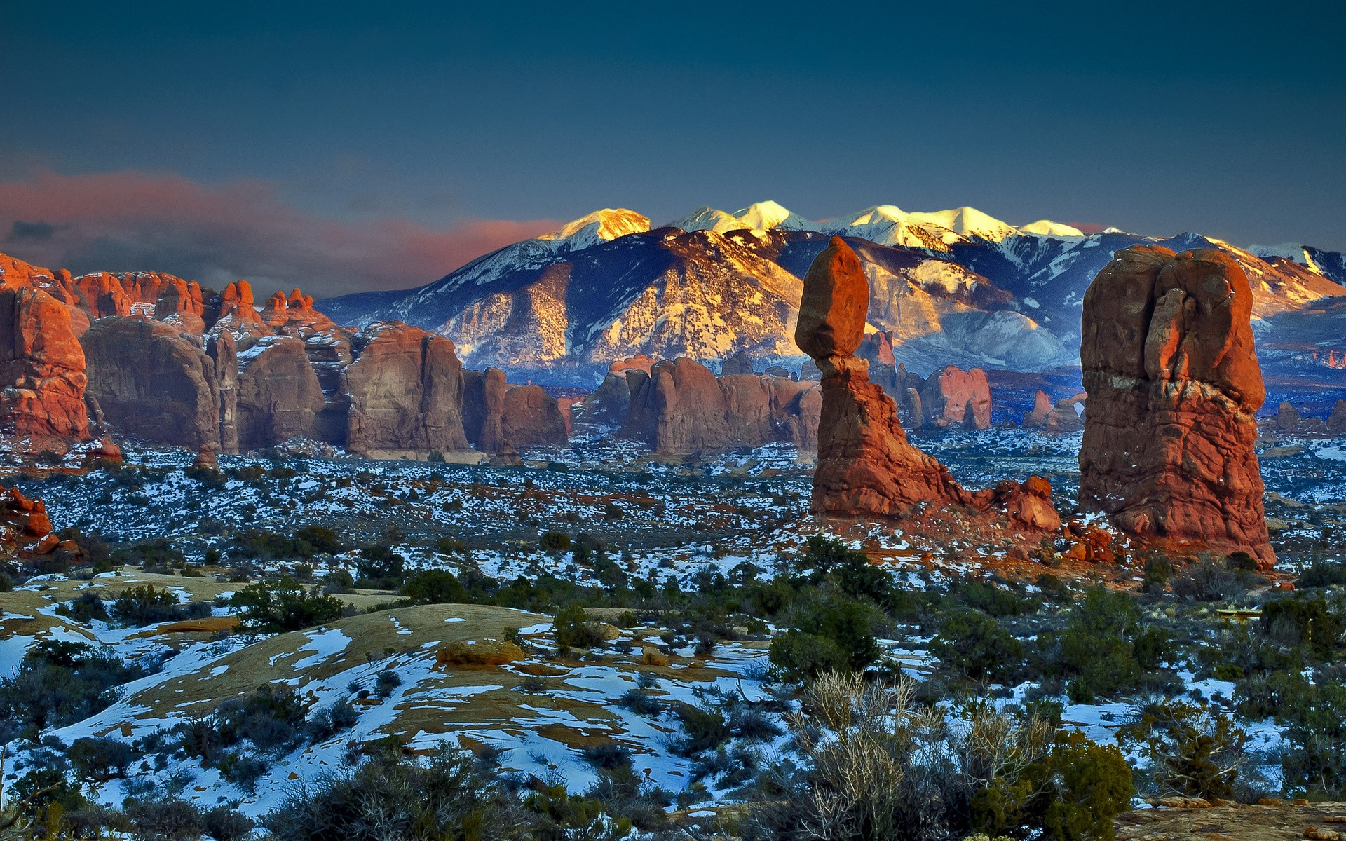 Nature Photography Snow Snowy Mountain Mountains Desert Rock Formation Shrubbery 1920x1200