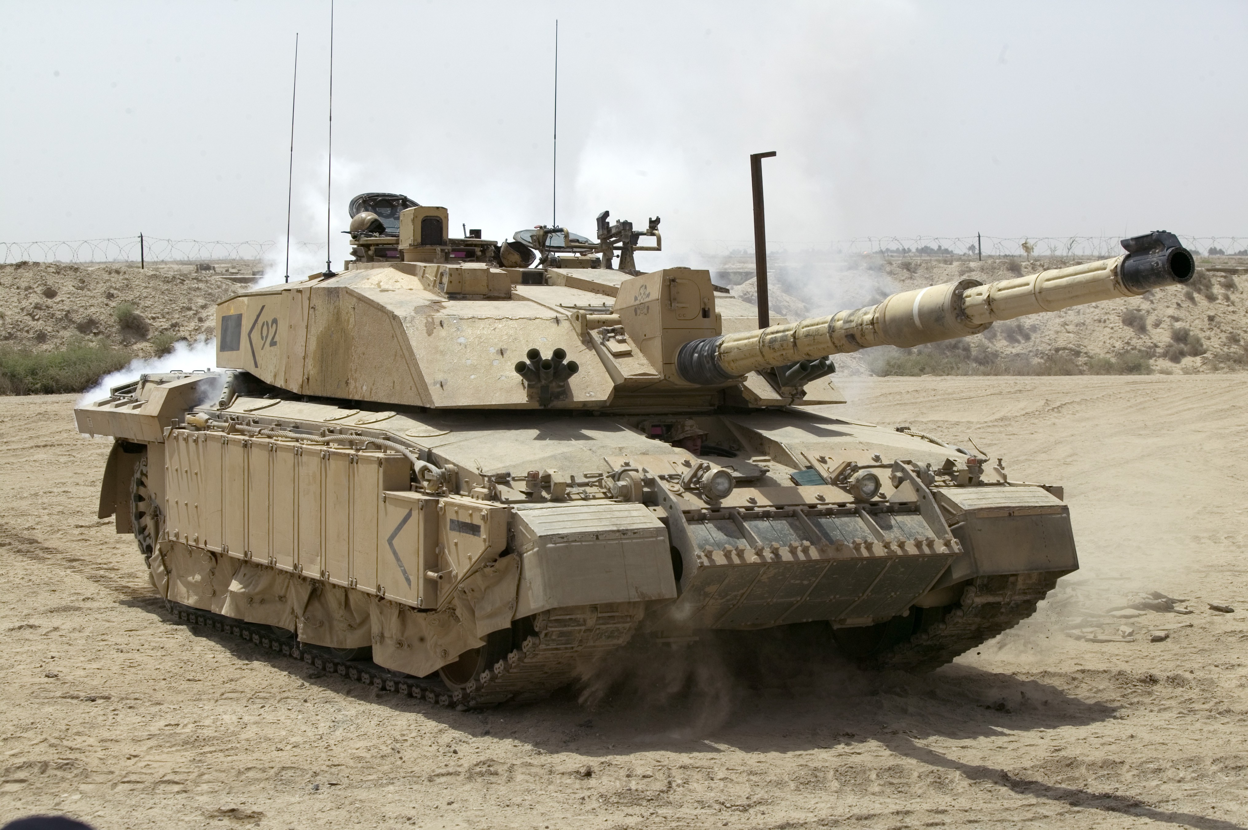 Tank Military Challenger 2 4064x2704