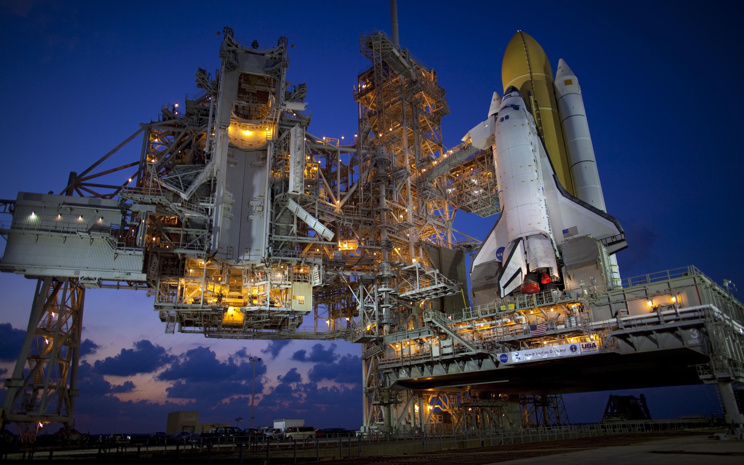 NASA Rocket Space Shuttle Space Shuttle Discovery Launch Pads 2560x1600