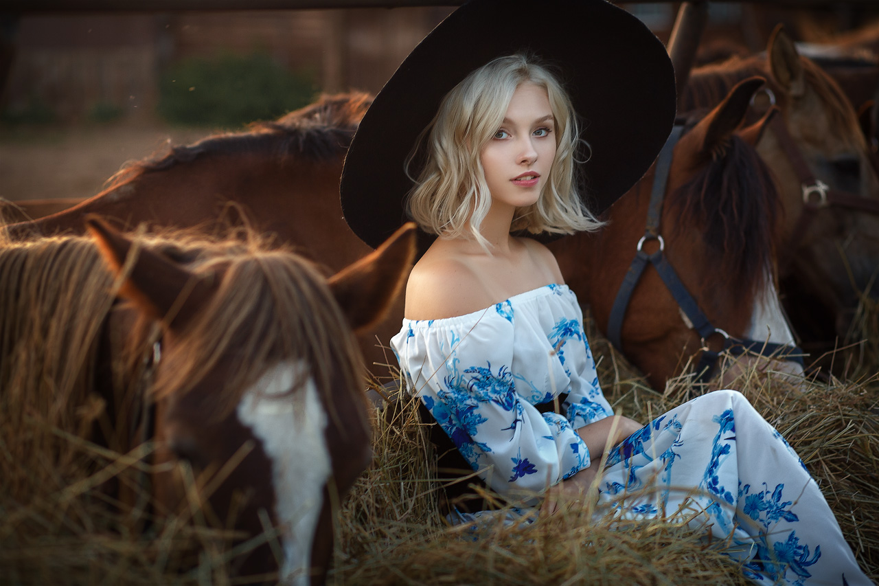 Alice Tarasenko Nastasya Parshina Women Blonde Women With Hats Women With Horse Horse Animals Dress  1280x853