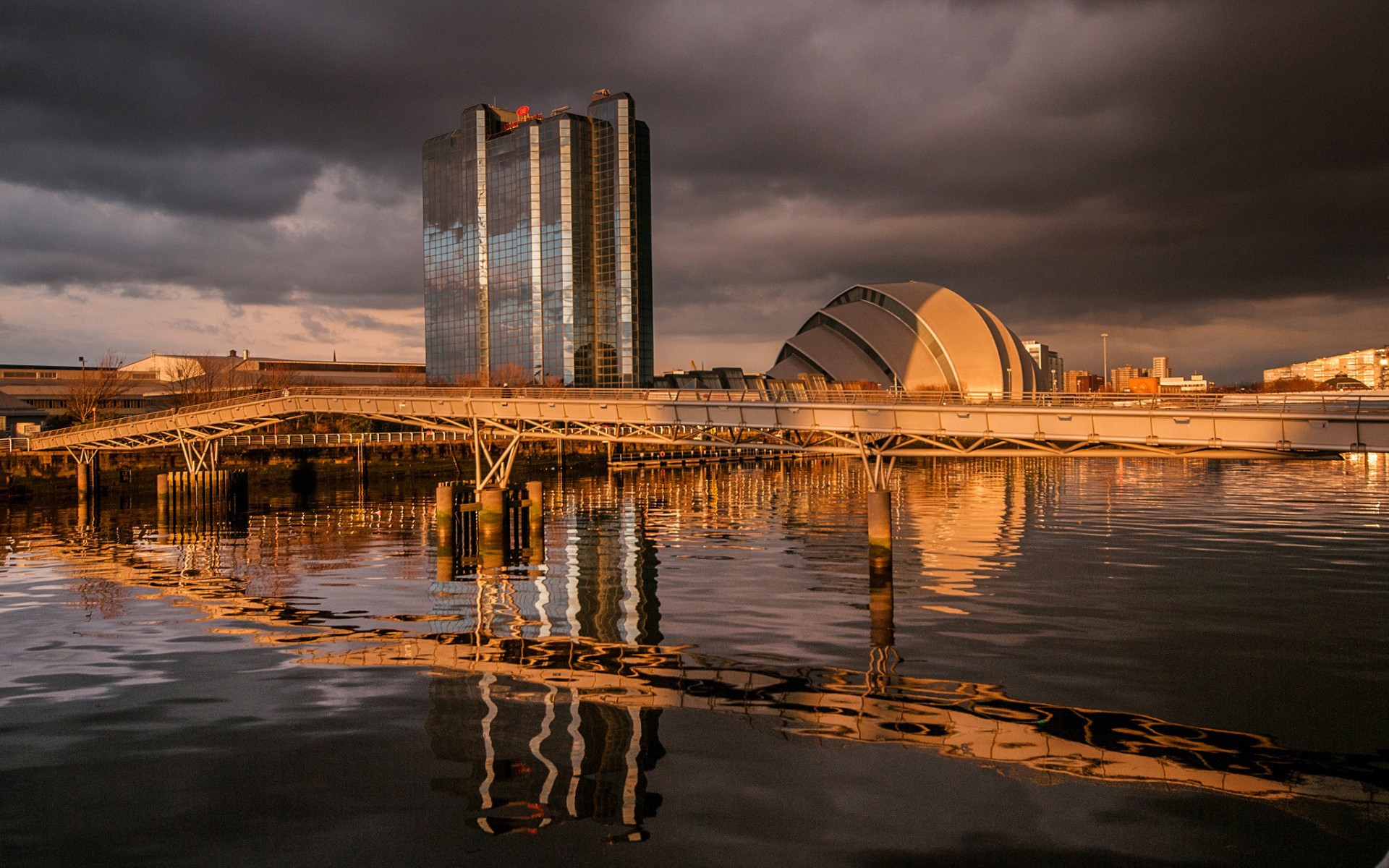 Bridge Water Sky Clouds City Glasgow The Clyde 1920x1200