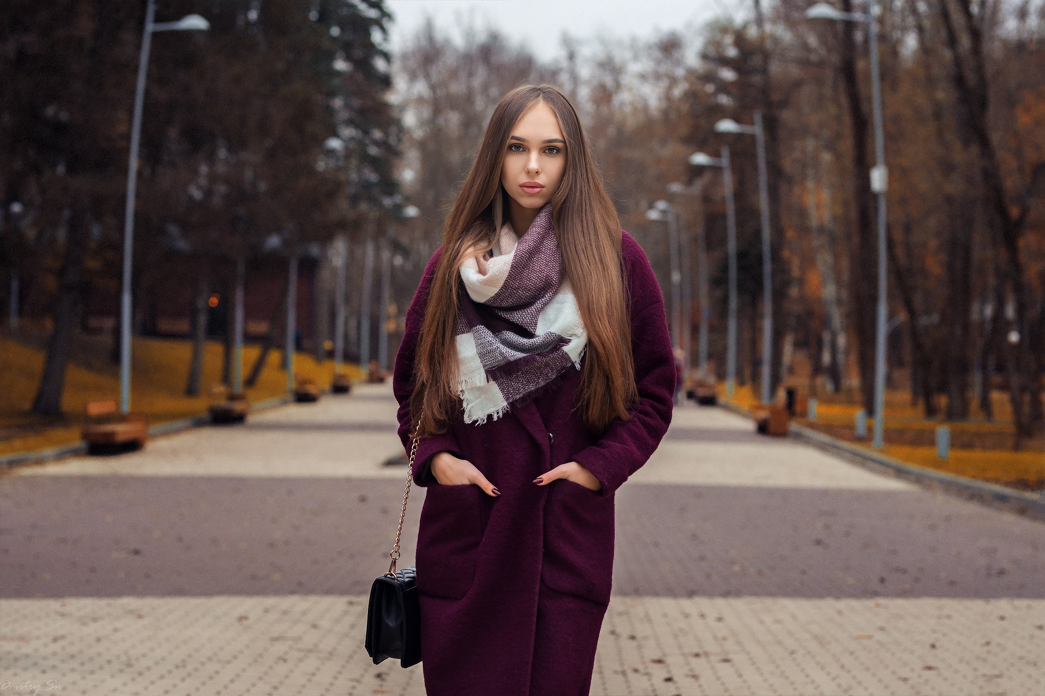 Women Outdoors Women Long Hair Model Coats Scarf Straight Hair Looking At Viewer Maria Hands In Pock 2048x1365