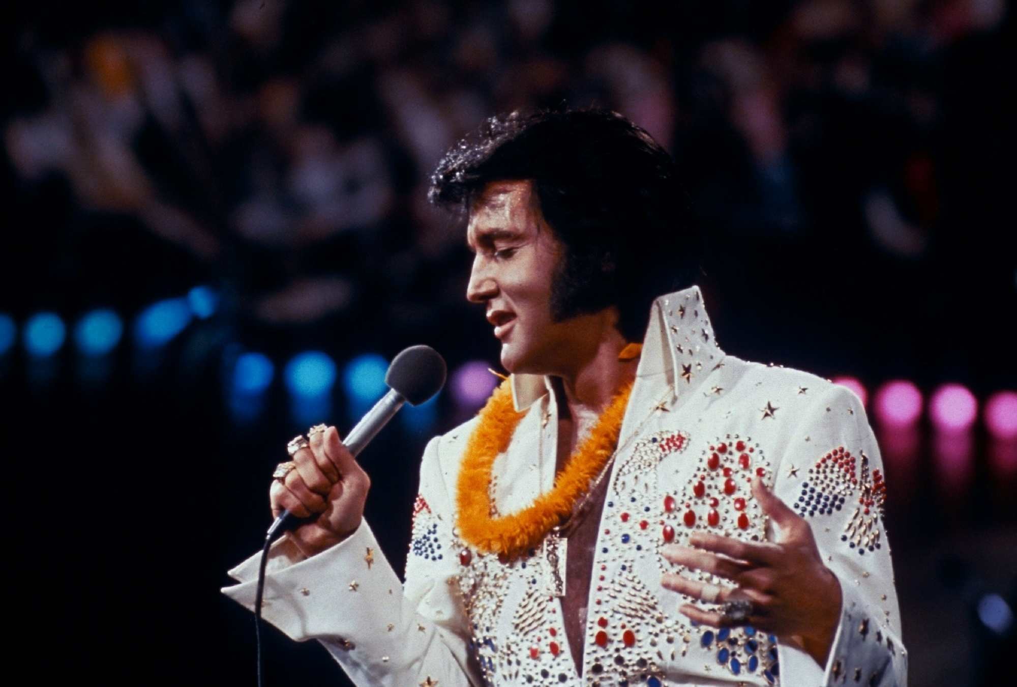 Men Celebrity Singer Elvis Presley 2000x1350