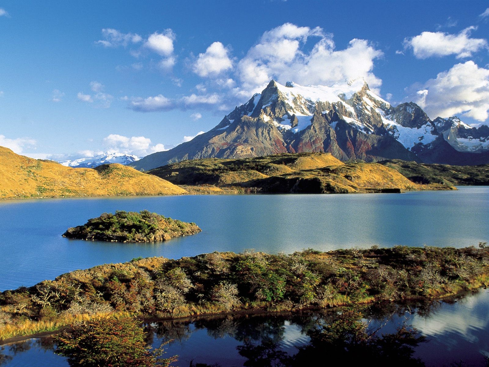 Landscape Torres Del Paine Patagonia Mountains Island 1600x1200