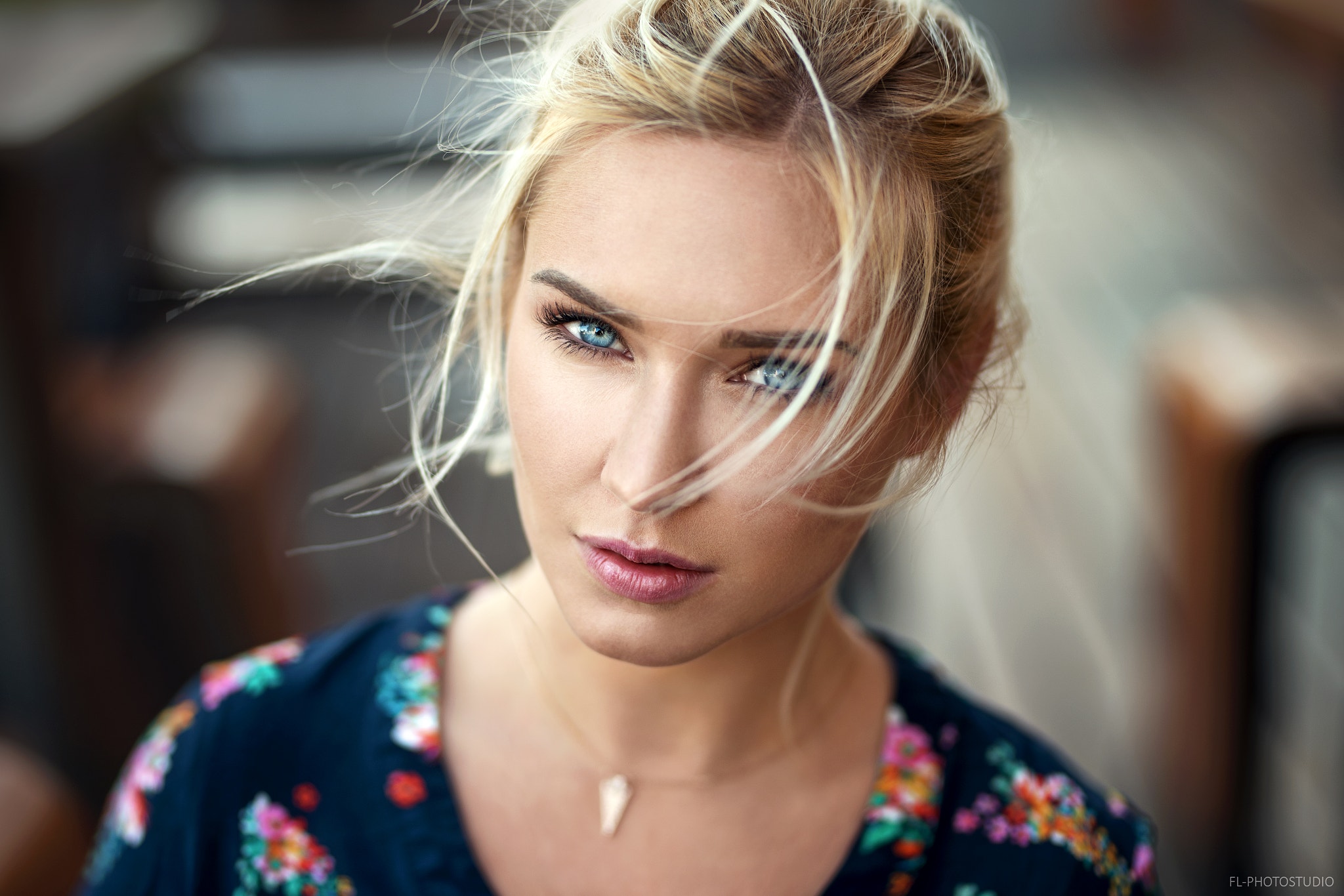 Lods Franck Eva Mikulski Women Model Face Looking At Viewer Blue Eyes Blonde Depth Of Field 2048x1366