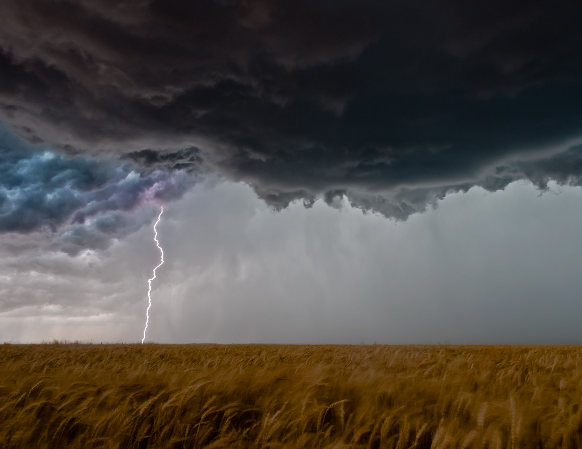 Nature Landscape Lightning Long Exposure Oklahoma USA Field Clouds Spikelets Storm Horizon 2000x1541